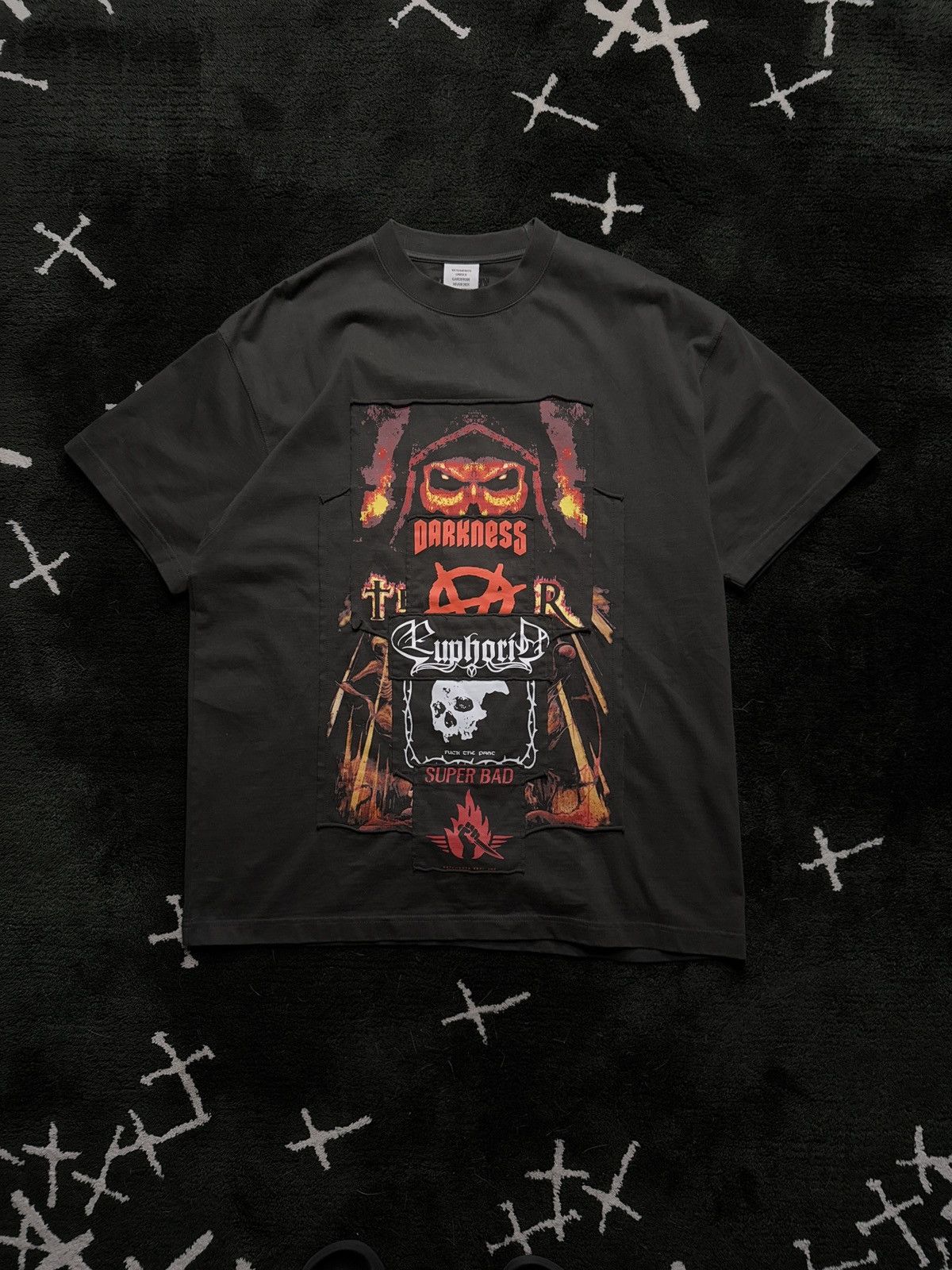 Vetements AW20 - Metal Patch T-Shirt Size US S / EU 44-46 / 1 - 1 Thumbnail