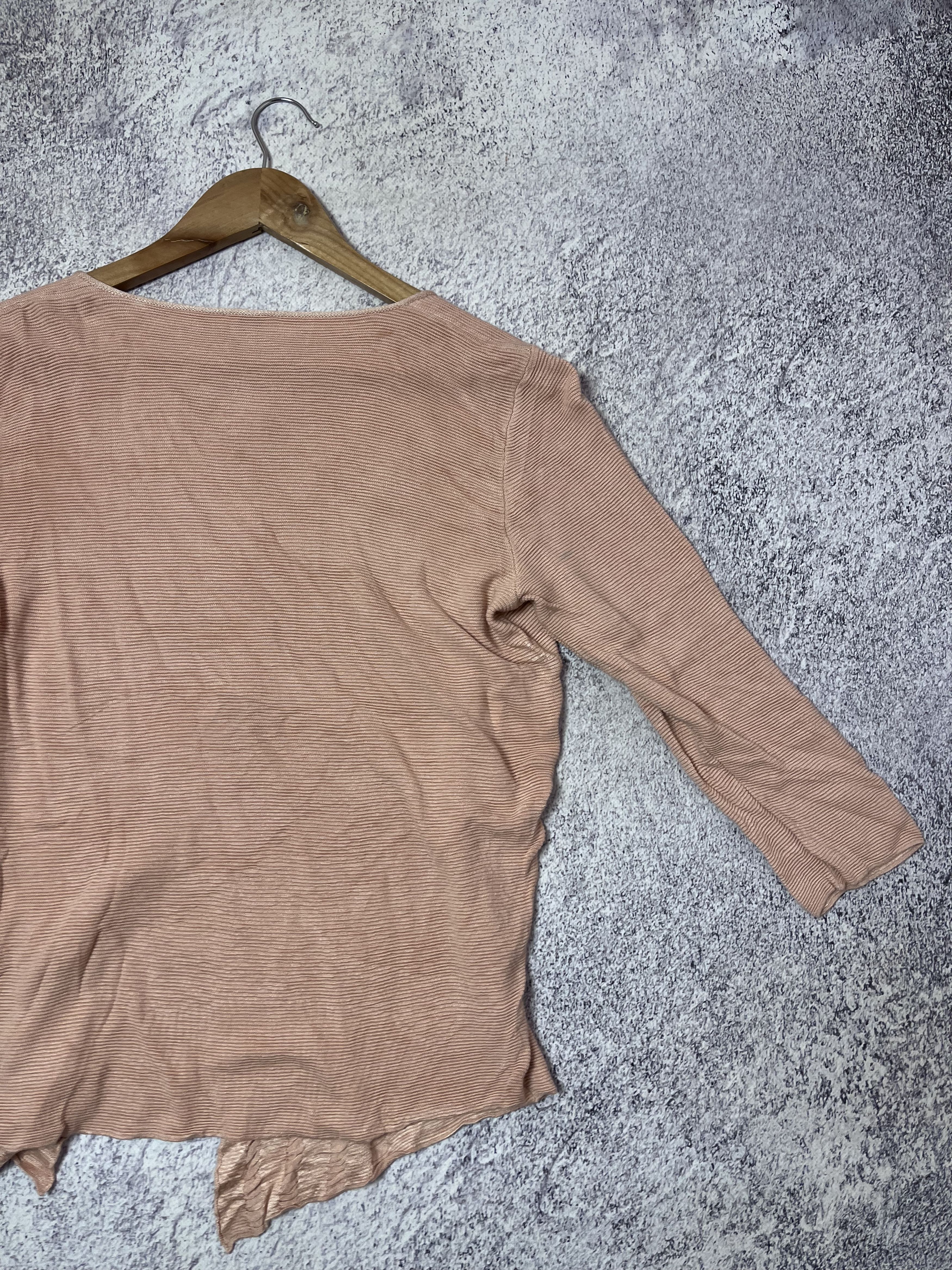 Armani × Emporio Armani Women’s blouse Armani Collezioni made in Italy 🇮🇹 size 48 Size XL / US 12-14 / IT 48-50 - 11 Thumbnail