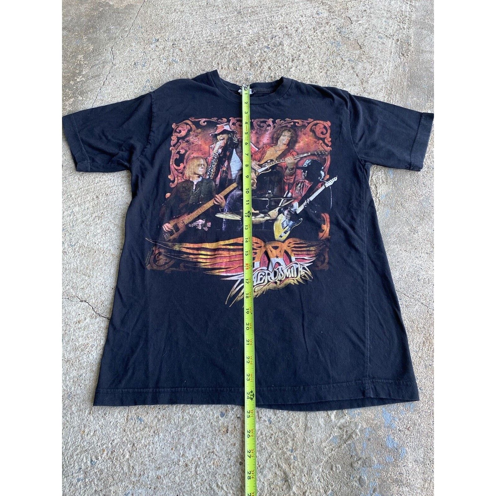 Band Tees Vintage Y2K 2009 Aerosmith Band T Shirt Size Small Used Size US S / EU 44-46 / 1 - 6 Thumbnail