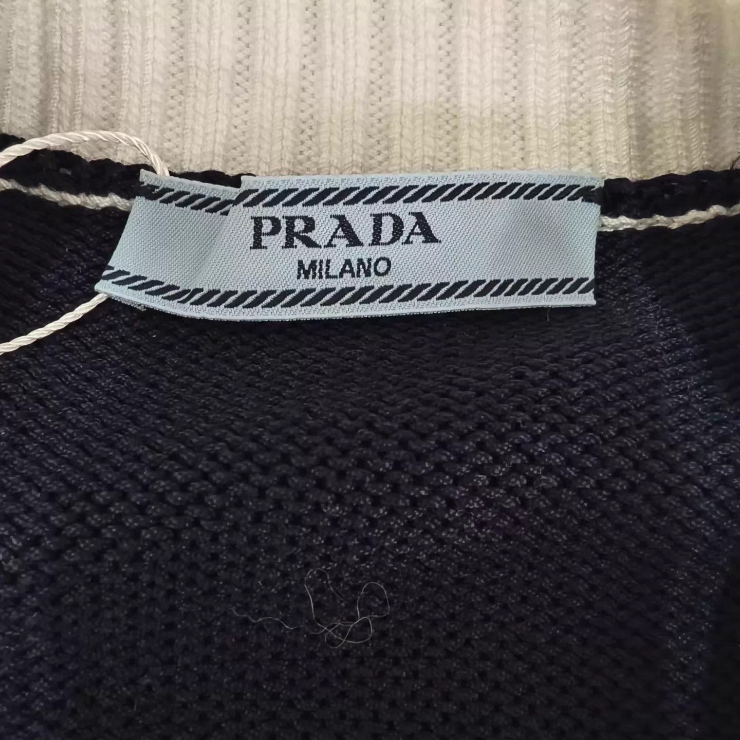 Prada Prada side shield logo Jang Won-Young black knit cardigan Size S / US 4 / IT 40 - 3 Thumbnail