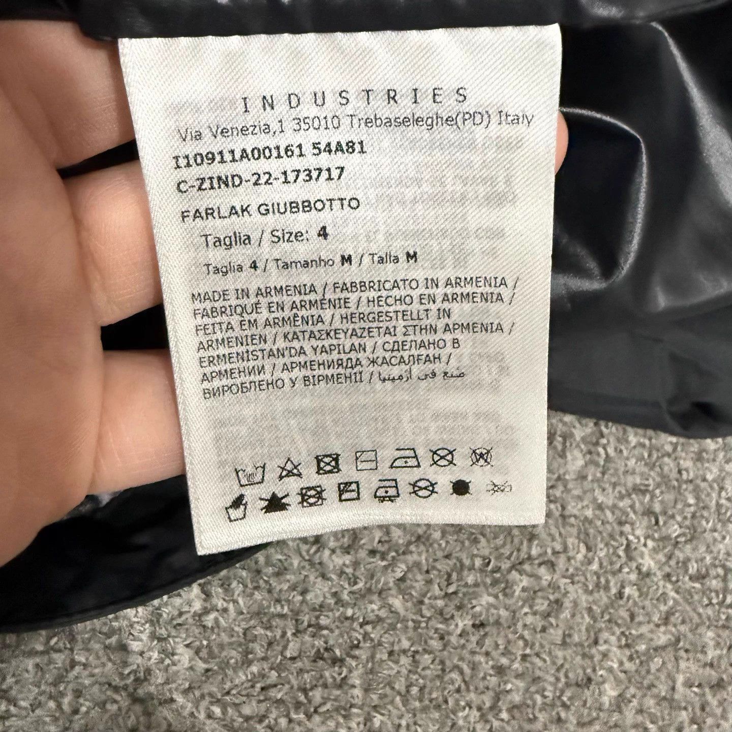 Moncler Moncler Nylon NWT blk Collar Stripe Arm Logo Jkt 4 Size US XL / EU 56 / 4 - 4 Thumbnail