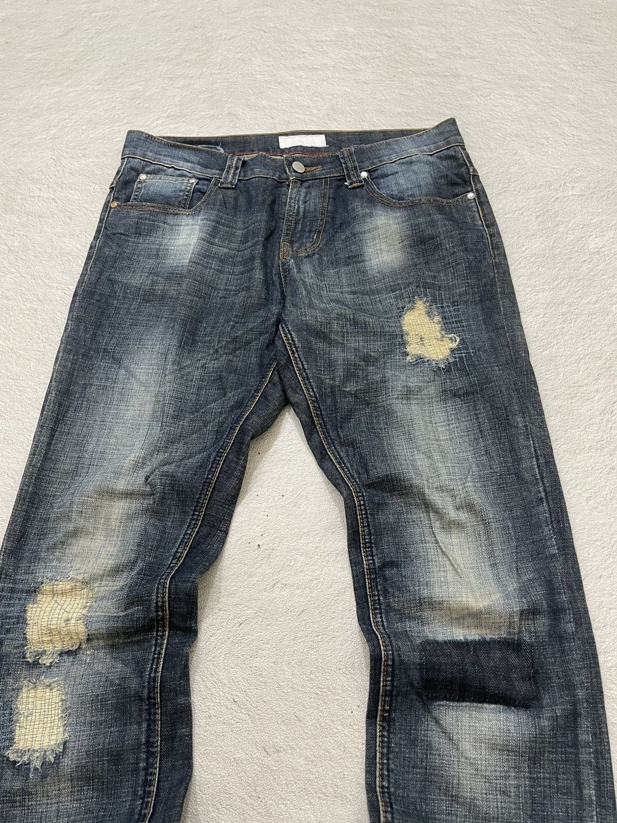 Japanese Brand 00s Japan Heavy fading and distressing Knee repair patch LGB Size US 33 - 2 Thumbnail