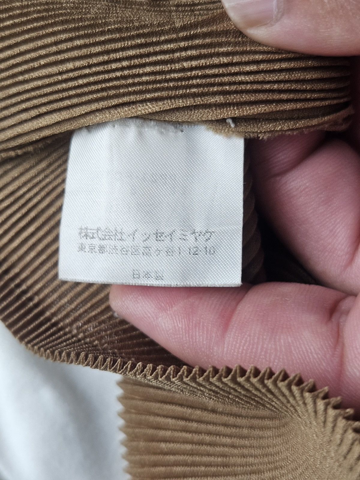 Pleats Please Issey Miyake Pleats Please Issey Miyake pleated cardigan Size S / US 4 / IT 40 - 6 Thumbnail