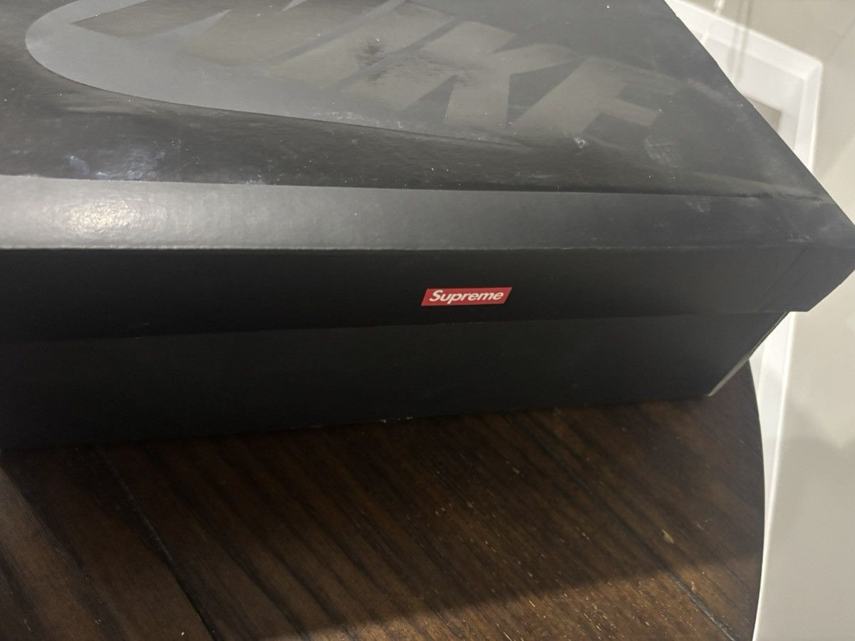 Nike × Supreme Supreme AF1 Size US 11 / EU 44 - 2 Thumbnail