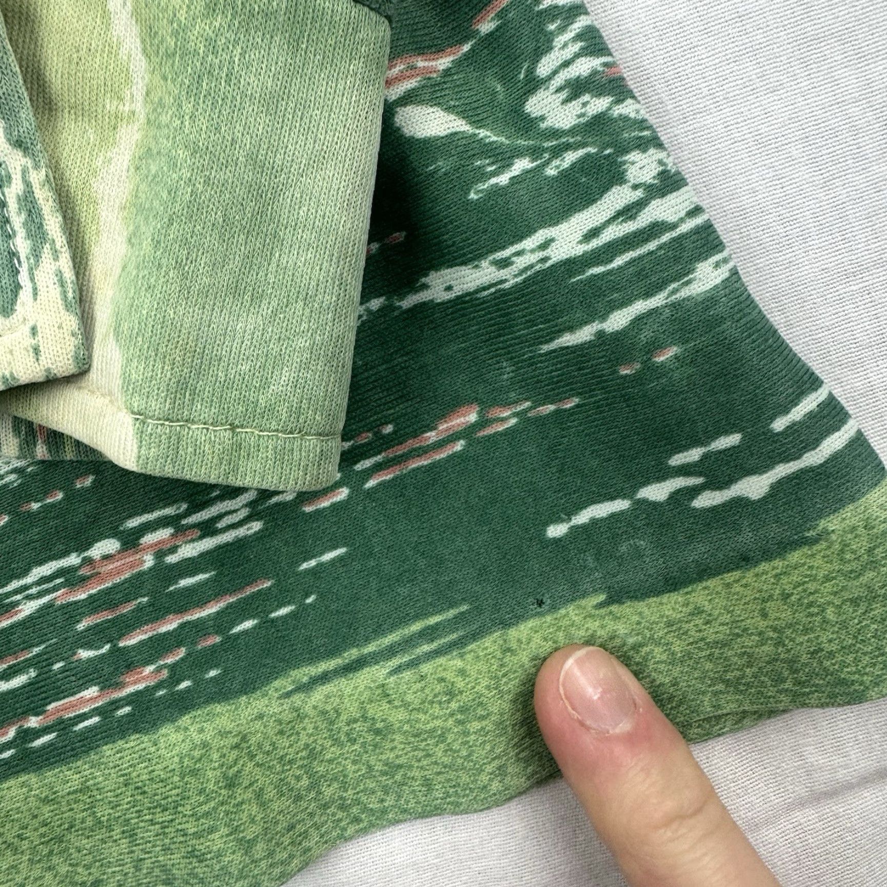 MCM VINTAGE MCM Button-Up Womens Small S Collared 60s 70s Mid Century Modern Rayon Green Long Sleeve Printed Clothing Size S / US 4 / IT 40 - 5 Thumbnail