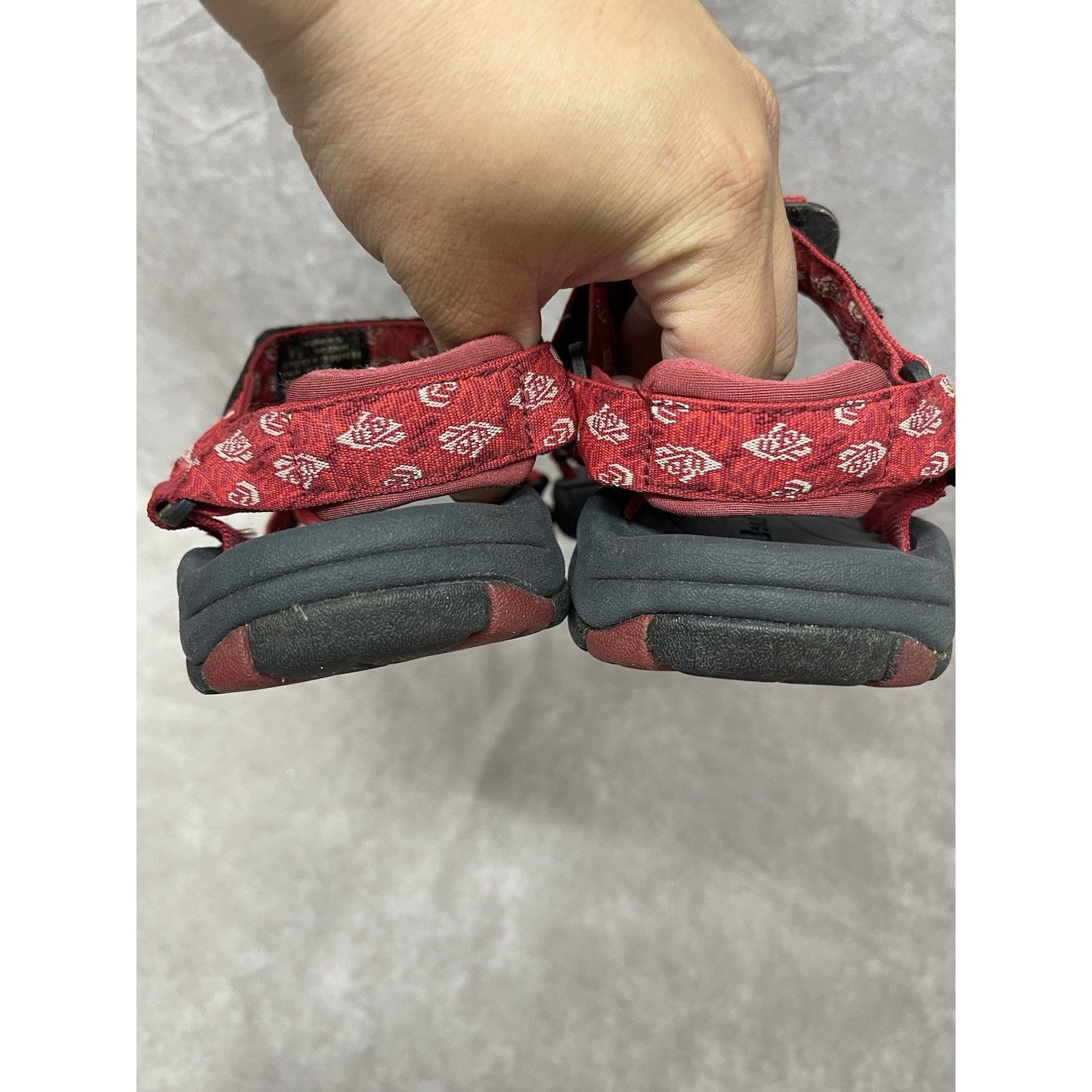 L.L. Bean LL BEAN Women's Red Nylon Hook & Loop Strappy Sport Sandals Size US 8.5 / IT 38.5 - 9 Thumbnail