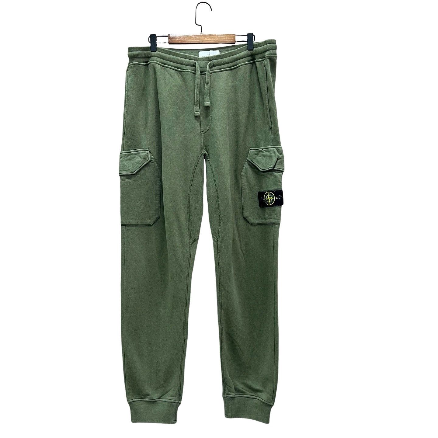 Stone Island Stone Island Logo Patch Cargo Sweatpants Size XL Size US 36 / EU 52 - 1 Thumbnail