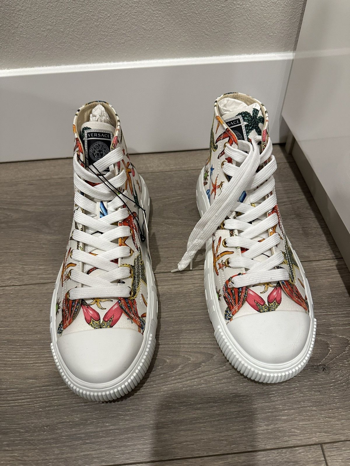 スニーカー VERSACE Woman Sneakers White 1 78YA3SJ4ZPB13 S10 White Sneakers with logo Versace - Vitkac AS