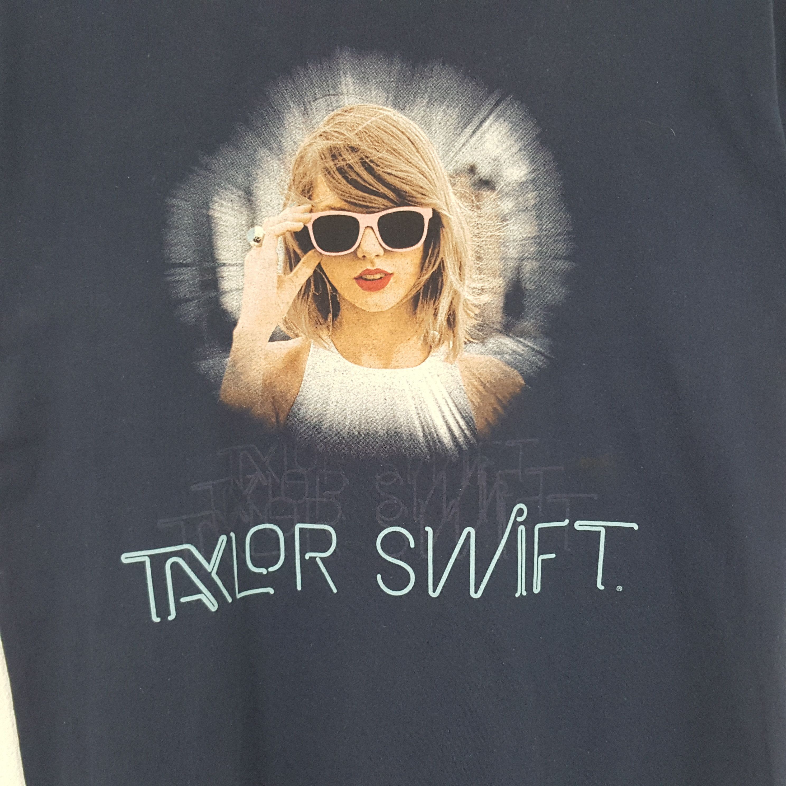 Band Tees × Vintage Vintage Taylor Swift American Singer Songwriter Tshirt Size US M / EU 48-50 / 2 - 2 Thumbnail