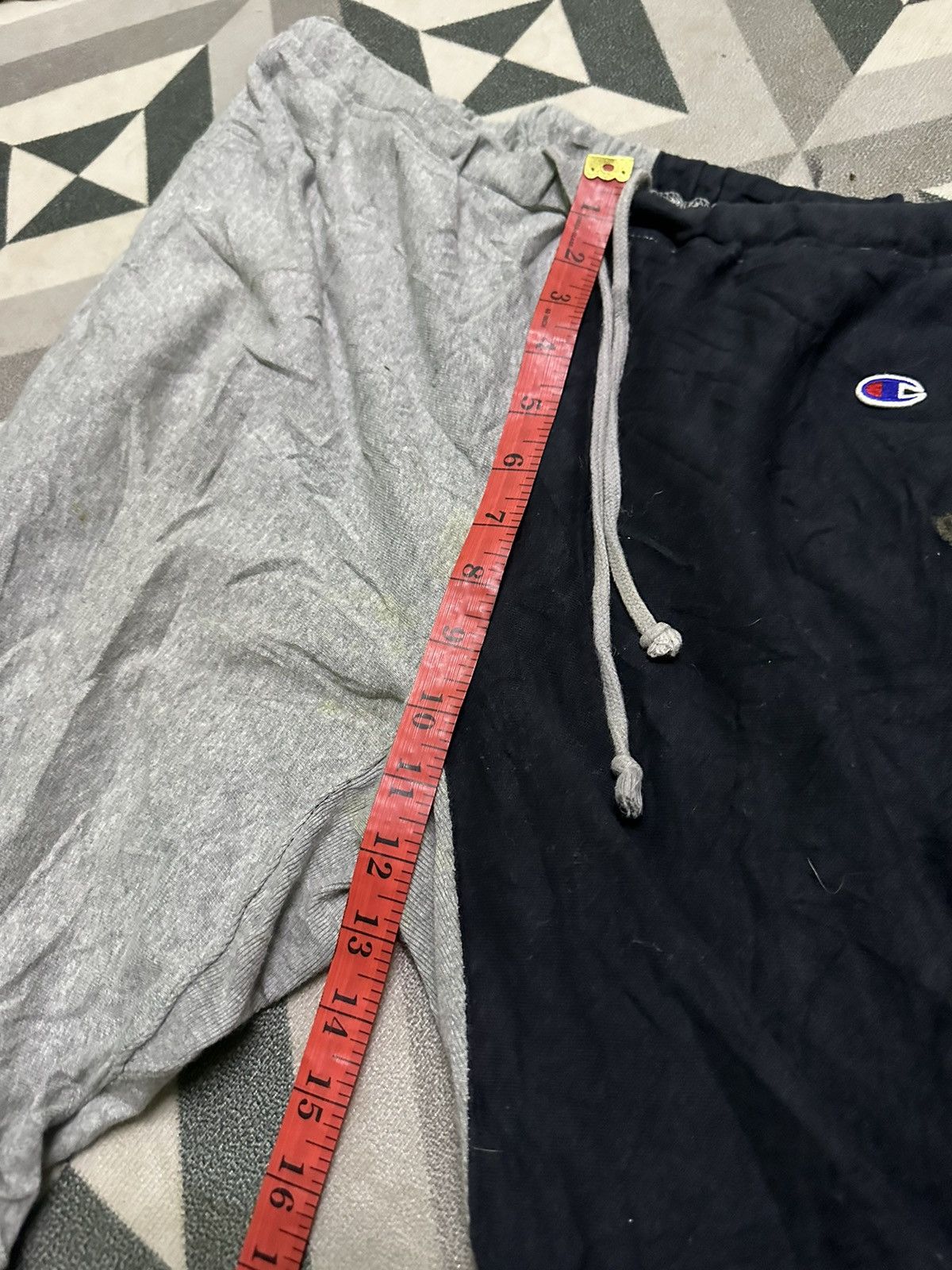 Champion Champion reverse weave shorts Size US 32 / EU 48 - 9 Thumbnail