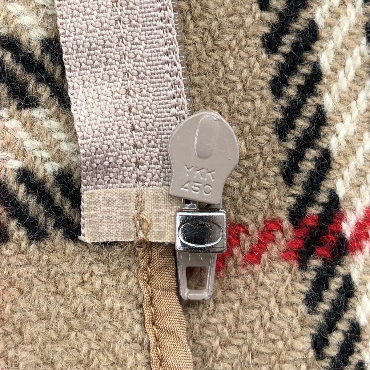 Burberry Vintage 90s Inner Burberry’s Nova Check Brown Colour Size US M / EU 48-50 / 2 - 11 Thumbnail