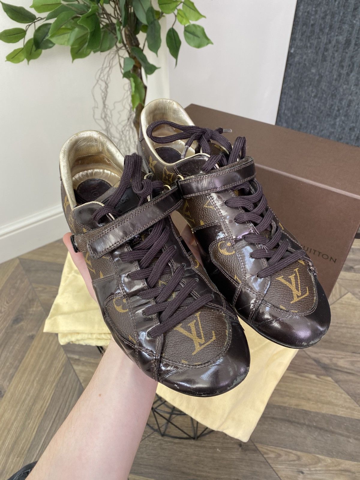 Louis Vuitton Vintage Louis Vuitton Brown Monogram Sneakers Size US 8.5 / IT 38.5 - 15 Thumbnail