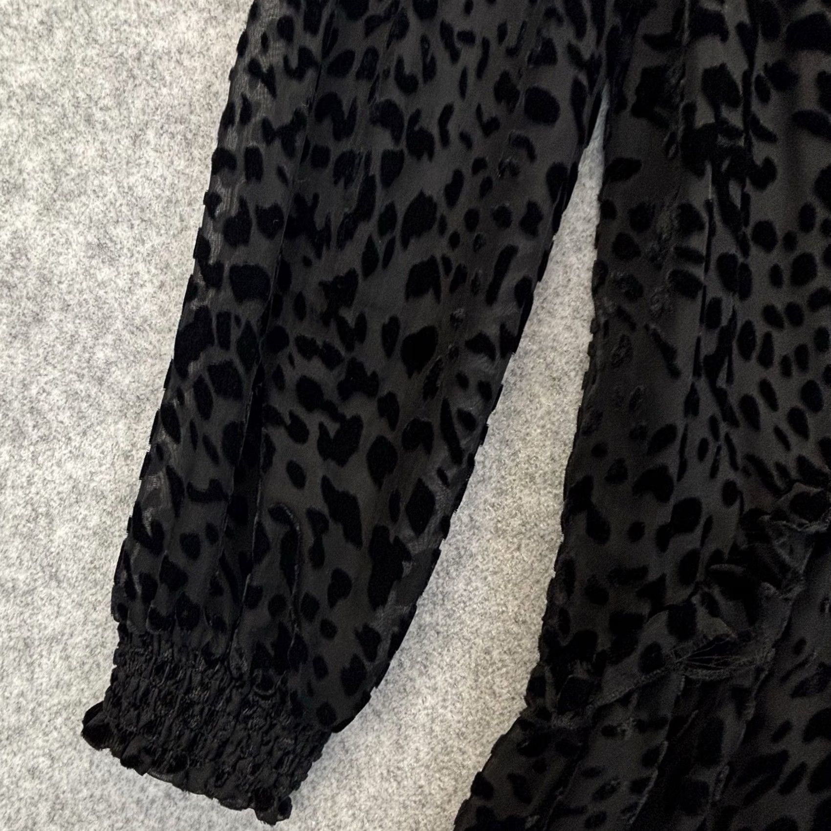 Vintage Hush Amaris Devore Mini Dress black Long Sleeve Women’s 12 V-Neck Pullover Casual Party/Cocktail Travel Vintage No Size XL / US 12-14 / IT 48-50 - 4 Thumbnail