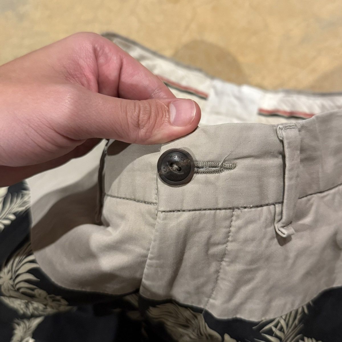Moncler Moncler Floral Print Khaki Chino Bermuda Shorts Size US 34 / EU 50 - 5 Thumbnail