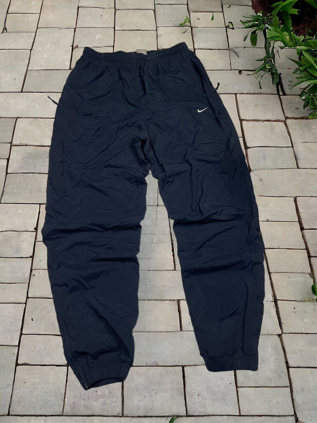 Nike Nike Vintage Sweatpants Nylon Archive Y2K Size US 32 / EU 48 - 1 Thumbnail