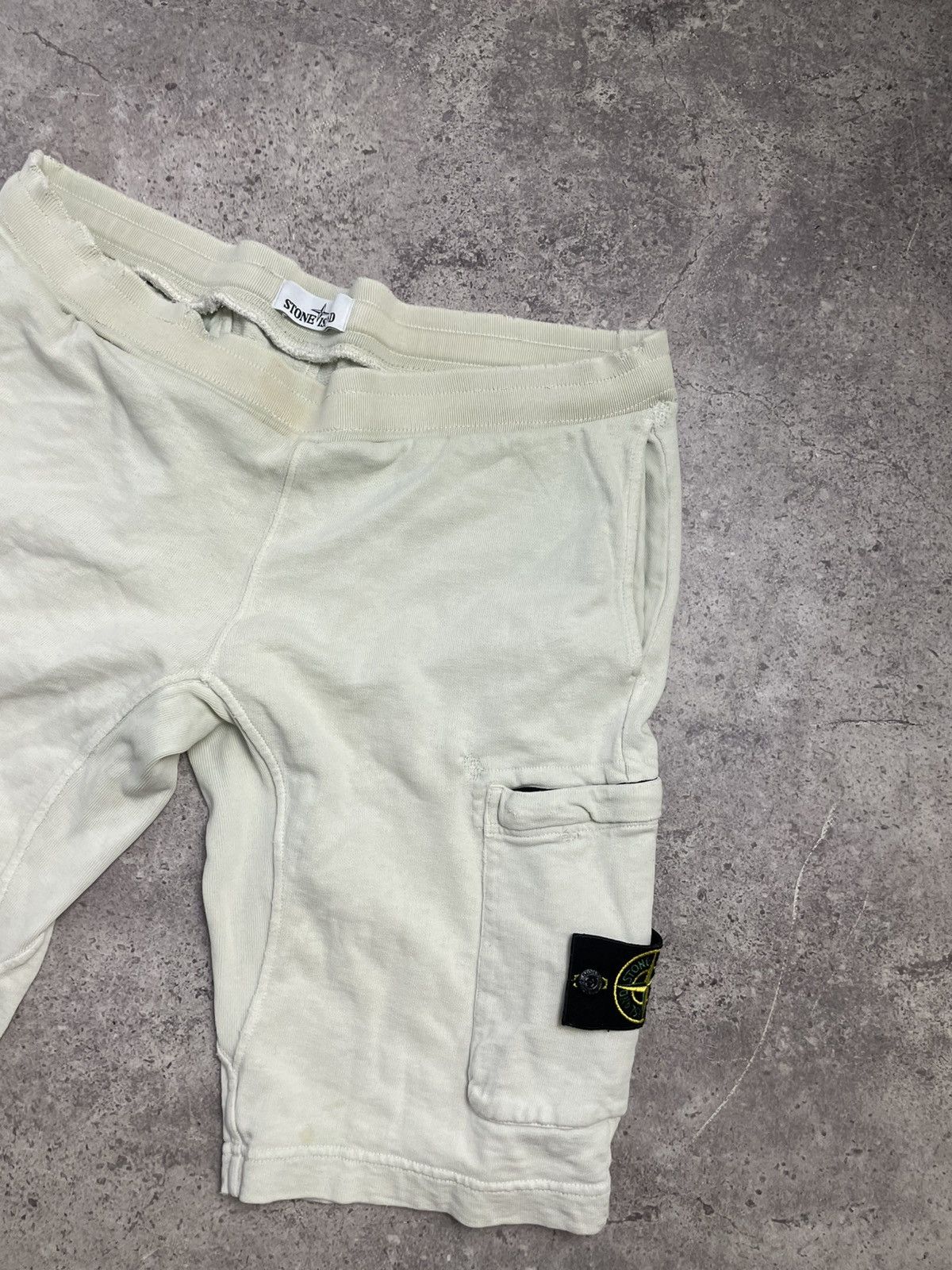 Stone Island Stone Island Shorts Size US 32 / EU 48 - 2 Thumbnail