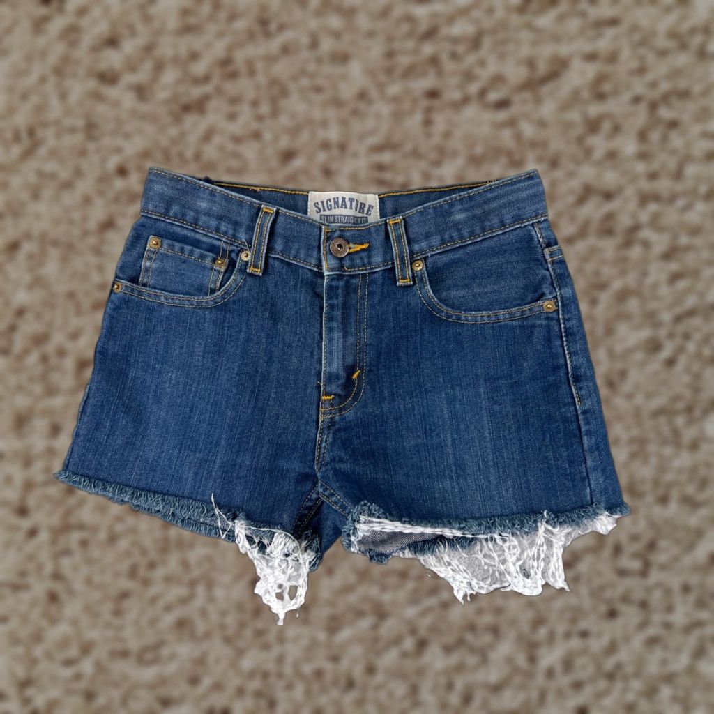 Levi's Levis Shorts Womens 14 Blue Denim Jean Distressed Cutoff Slim Fit Cotton 26x3 Size 36" / US 14 / IT 50 - 1 Thumbnail