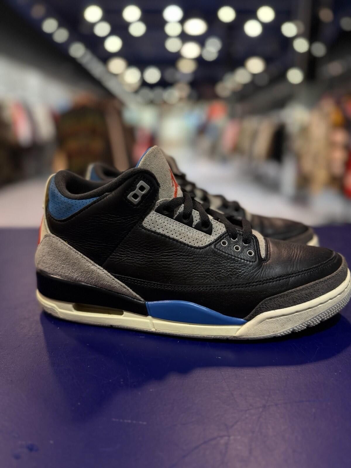 Jordan Brand Size 9.5 - Air Jordan 3 Retro OG Rare Air (IB8967-004) Size US 9.5 / EU 42-43 - 3 Thumbnail