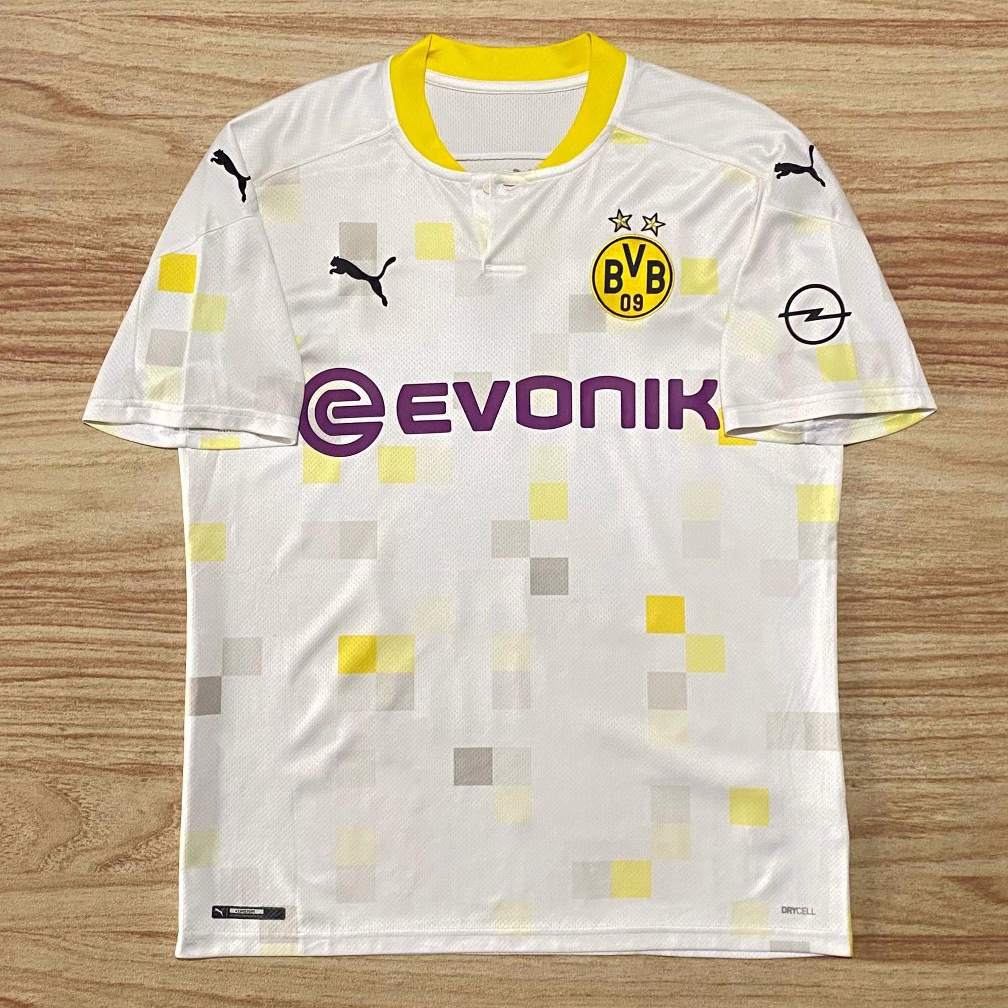 Borussia Dortmund 2020-2021 Third Jersey Jude Bellingham