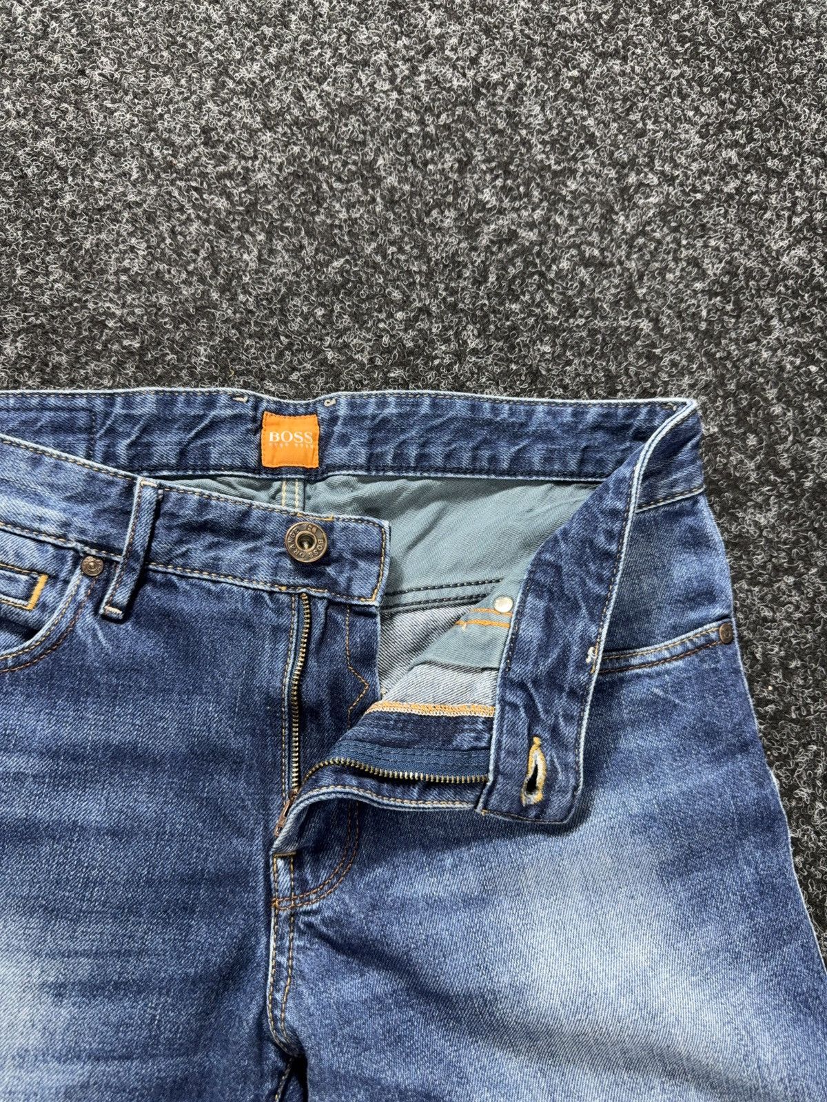 Hugo Boss Luxury Hugo Boss Orange Vintage Y2K Straight Fade Jeans W30 Size US 30 / EU 46 - 8 Thumbnail