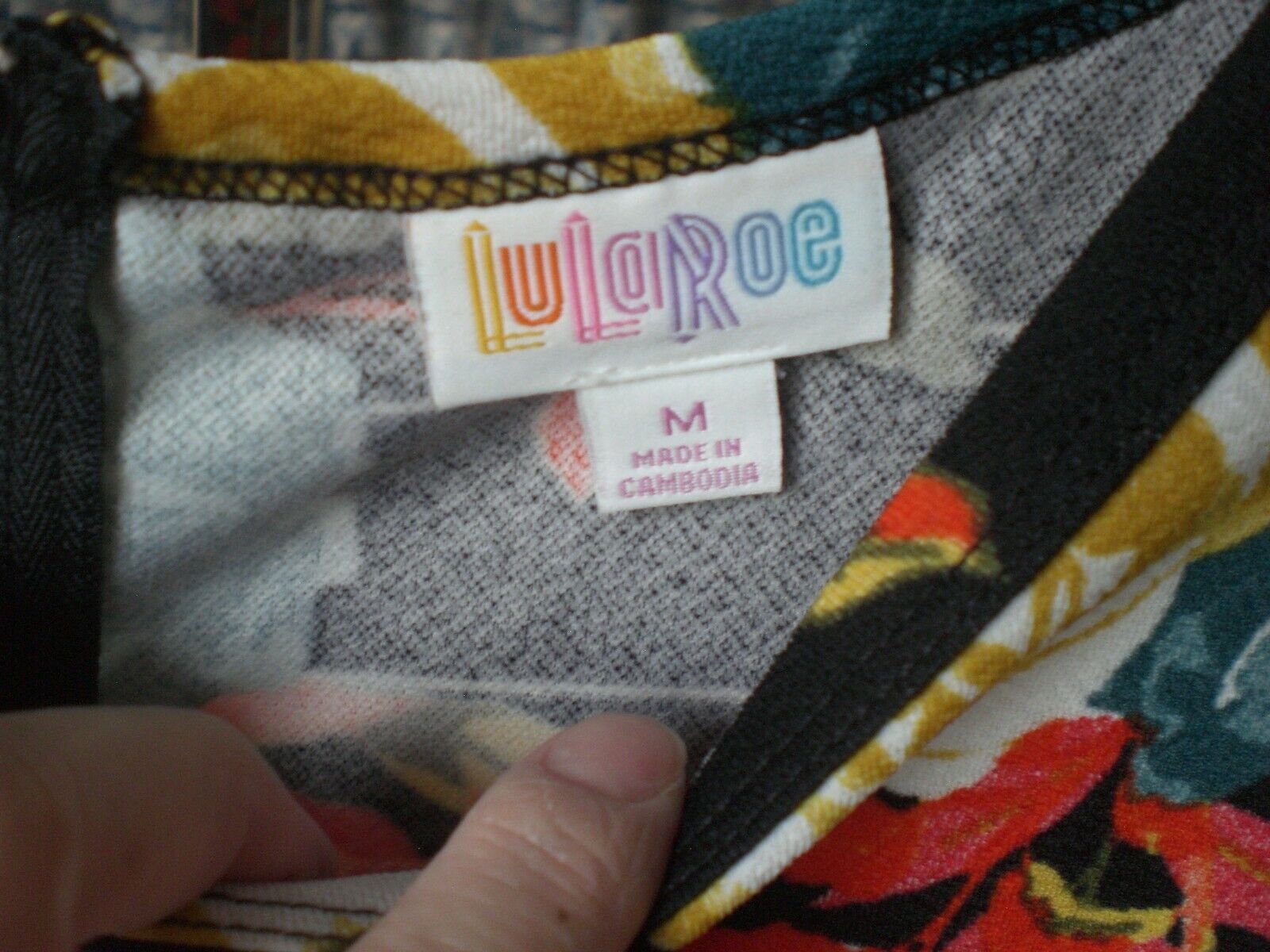 Other NWT LuLaRoe Amelia Dress Multicolor Florals MEDIUM Size M / US 6-8 / IT 42-44 - 2 Thumbnail