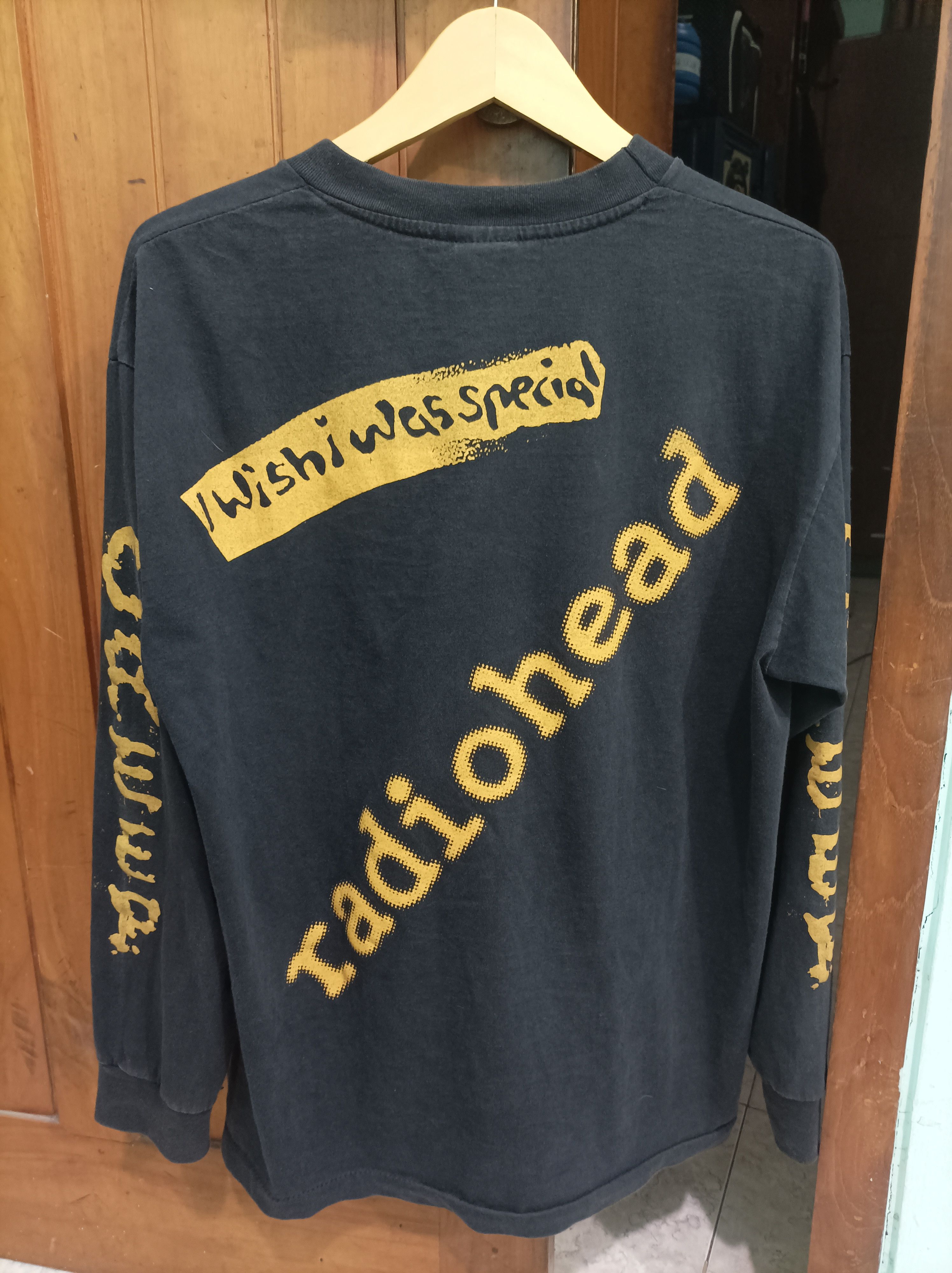 Band Tees Radiohead creep bootleg version Size US L / EU 52-54 / 3 - 6 Thumbnail