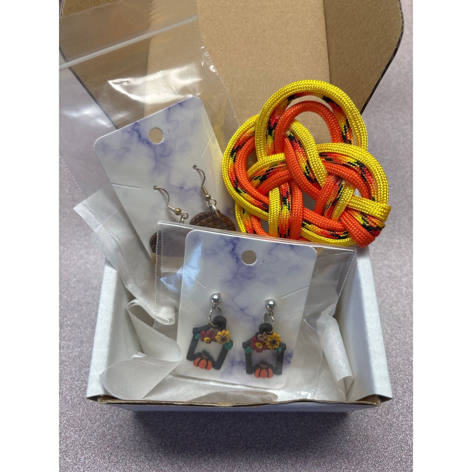 Handmade Accessory Gift Set Handmade Earrings & Hairband Ready To Go Size ONE SIZE - 1 Thumbnail