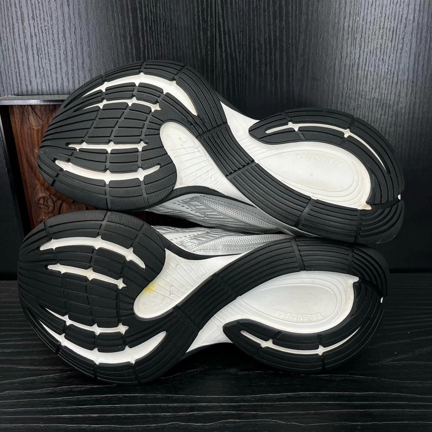 Balenciaga Balenciaga Circuit Silver 44 Size US 11 / EU 44 - 5 Thumbnail