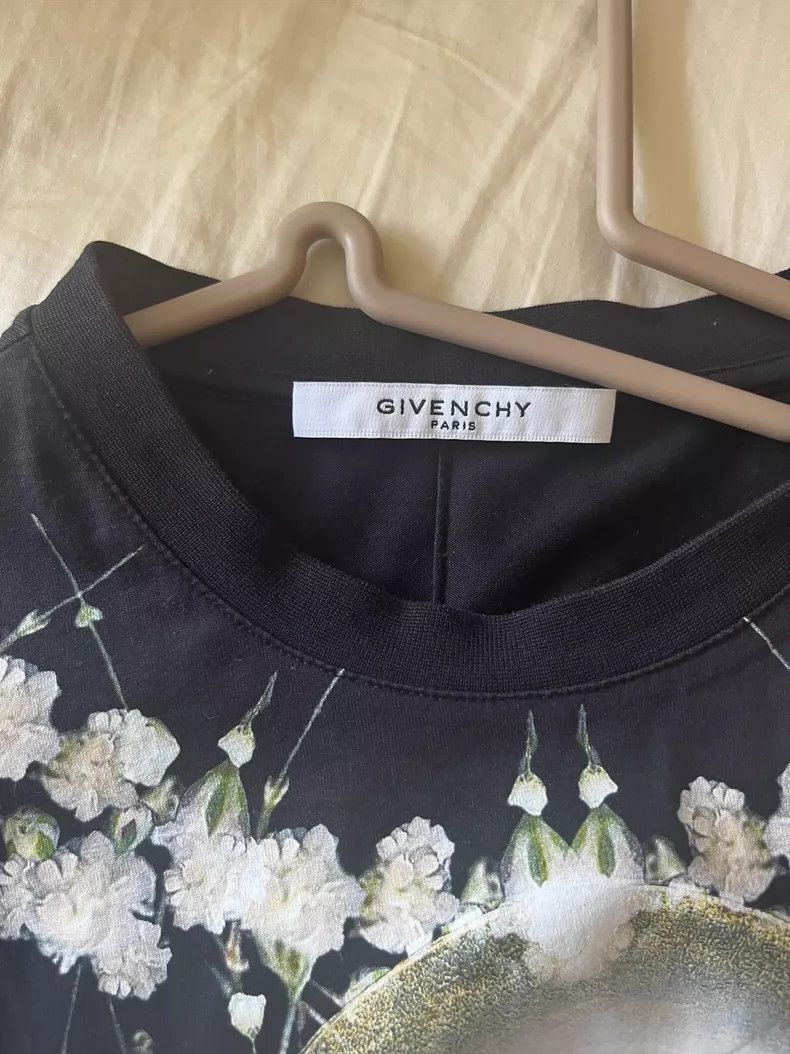 Givenchy Givenchy Virgin Mary T-shirt, short sleeve 2506-Nextarrow Size US S / EU 44-46 / 1 - 4 Thumbnail