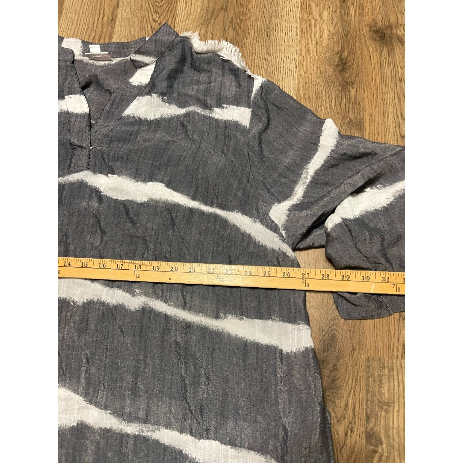 Vintage Lularoe Dress Women's Plus 2XL Grey White Long Sleeve V-Neck Dress Shirt Dress 2XL Women Casual Knee Length White V-Neck Pullover Solid Pattern Size XXL / US 16-18 / IT 52-54 - 6 Thumbnail