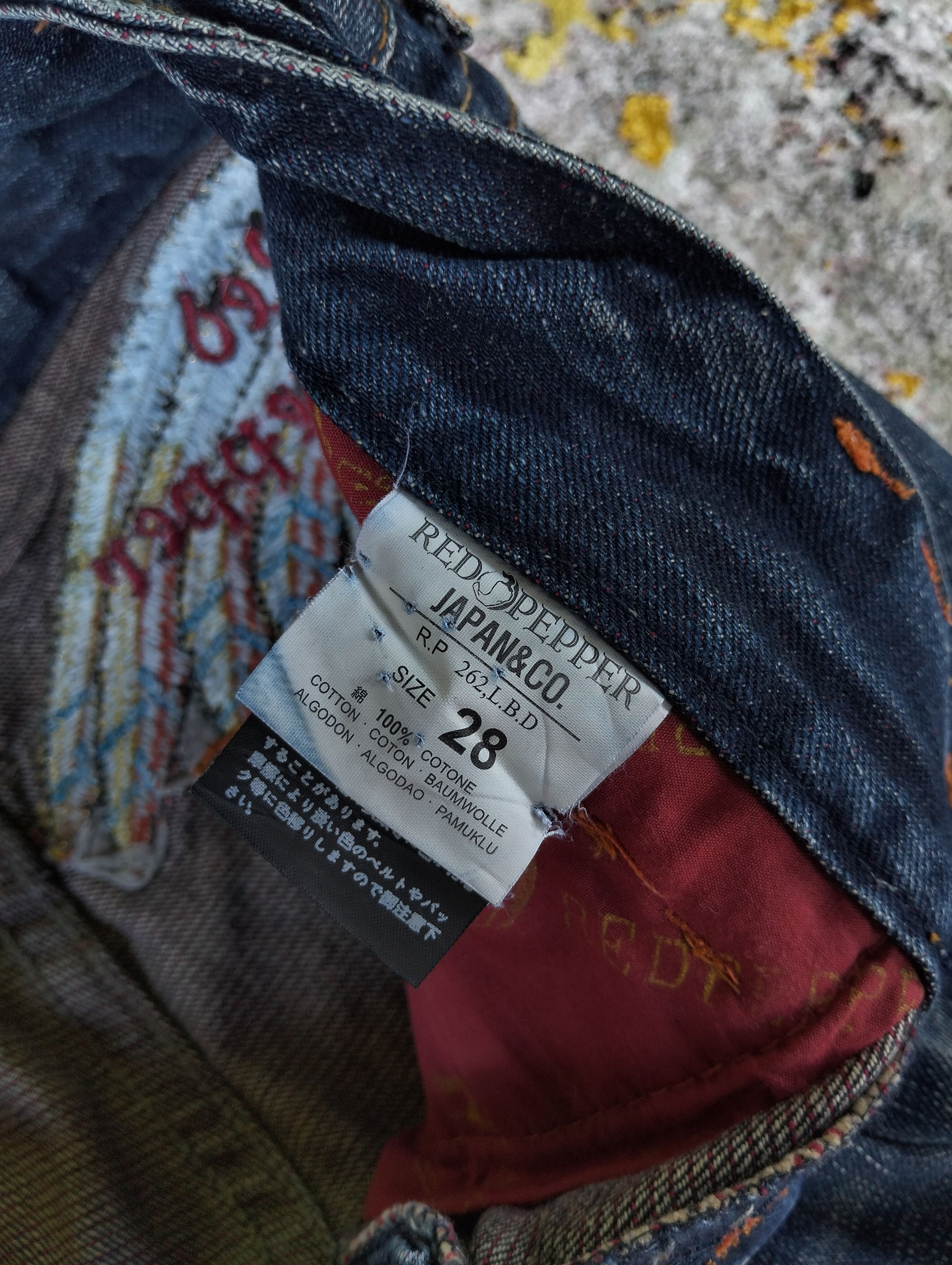 Tornado Mart Japanese Red Pepper Flared Embroidered Indian Low Rise Jeans Size US 28 / EU 44 - 15 Thumbnail