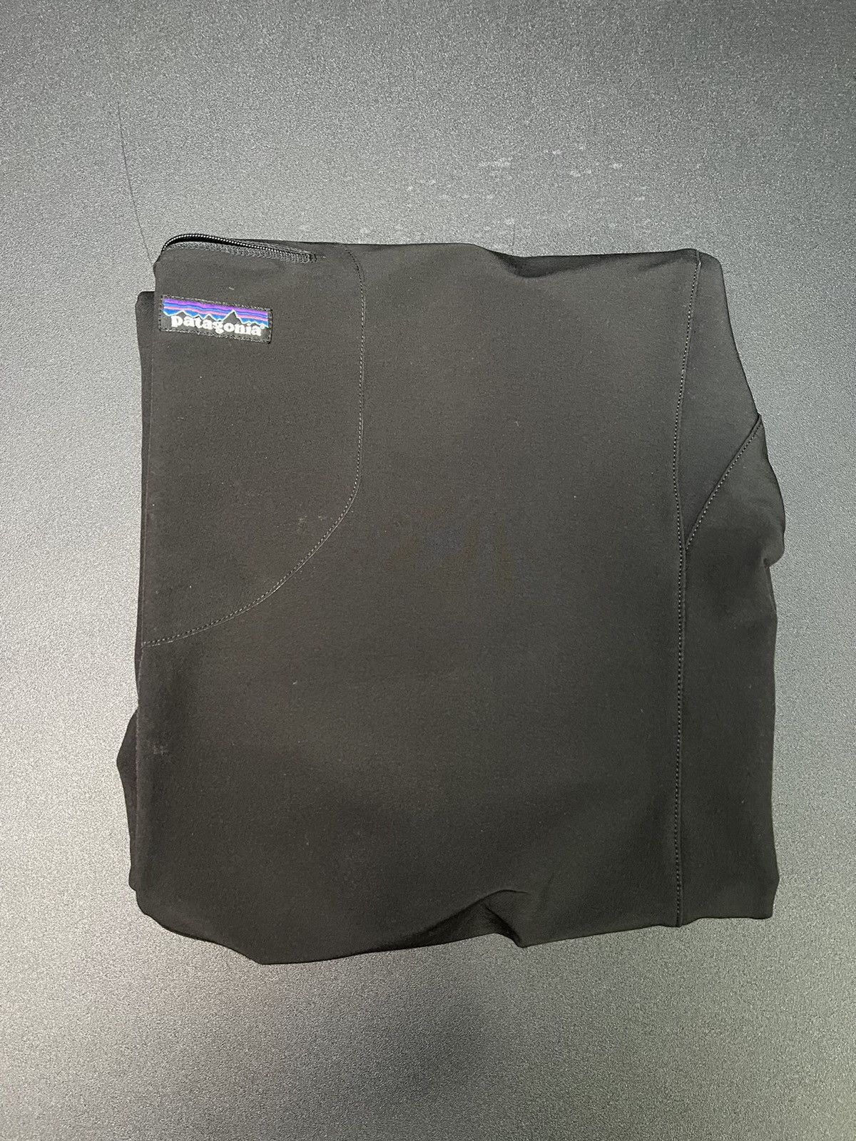 Patagonia Black Patagonia Mens Pants Size M Inlined & Water retardent Size US 33 - 11 Thumbnail