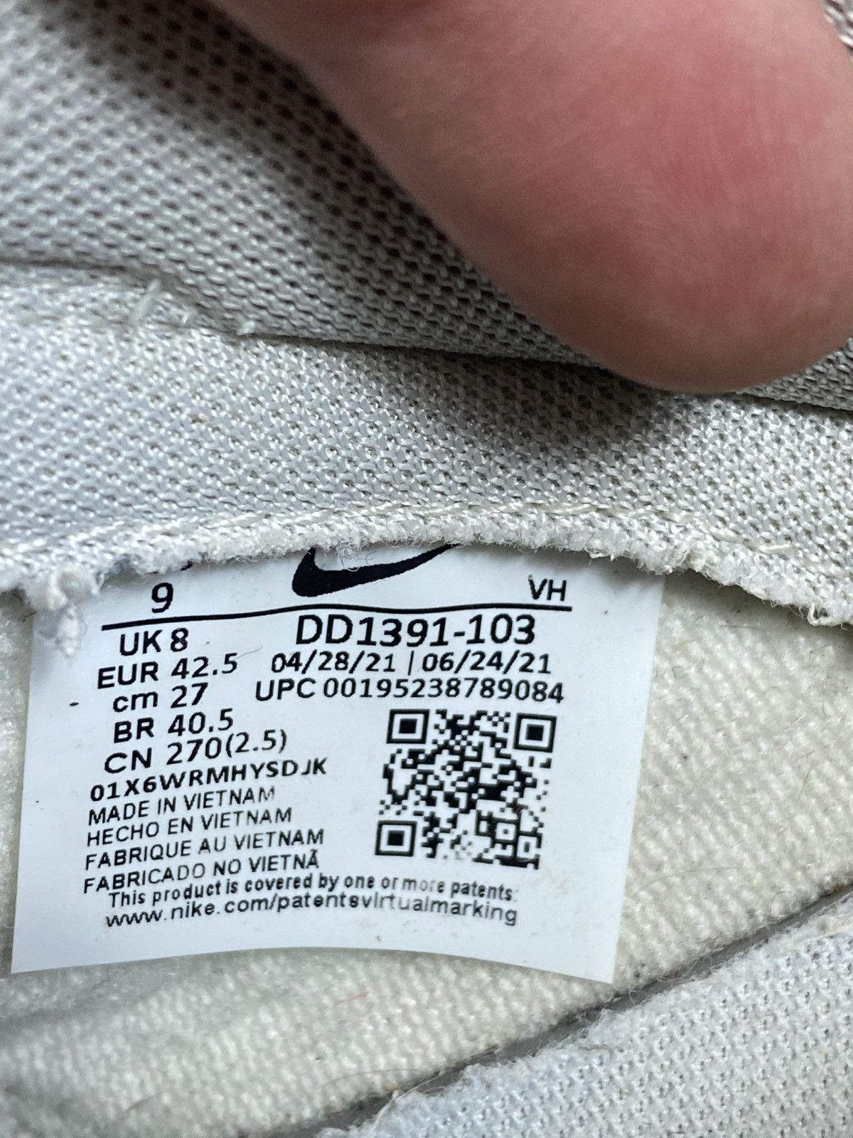 Nike Nike Dunk Low Retro Size US 8 / EU 41 - 4 Thumbnail