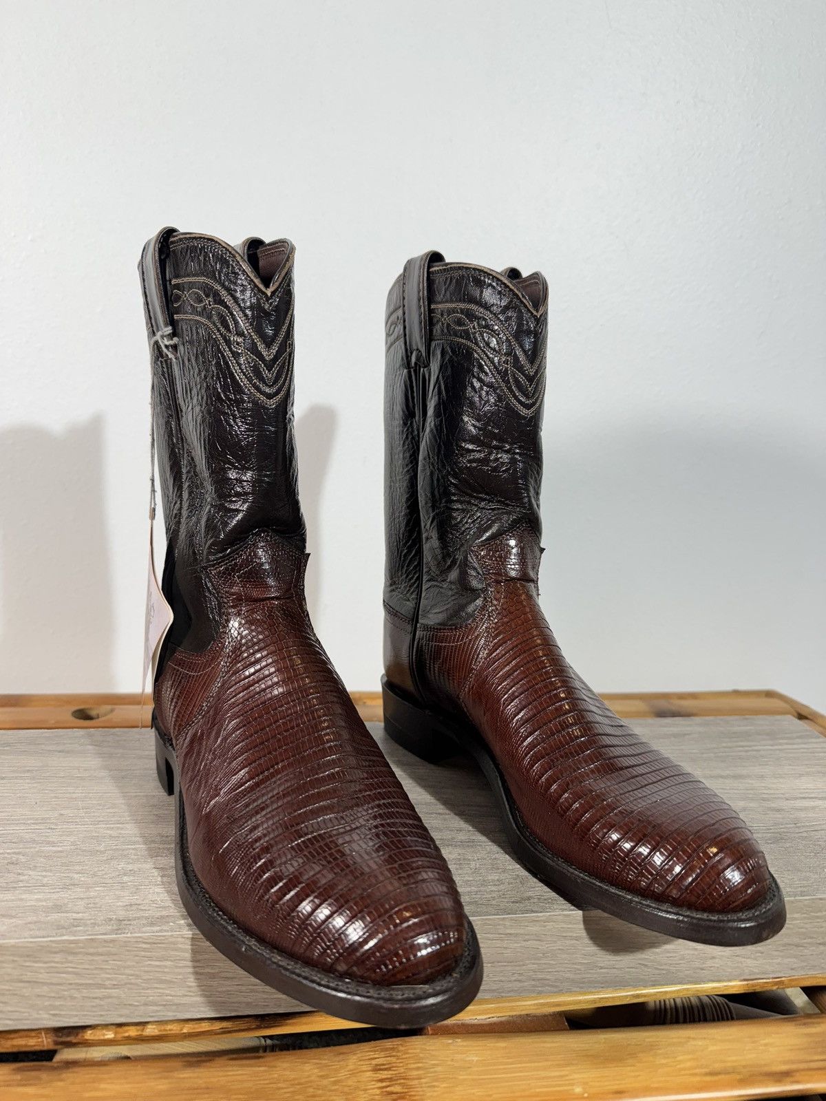 Justin Boots Women’s Chocolate Lizard Cowboy Boots Size 7 B