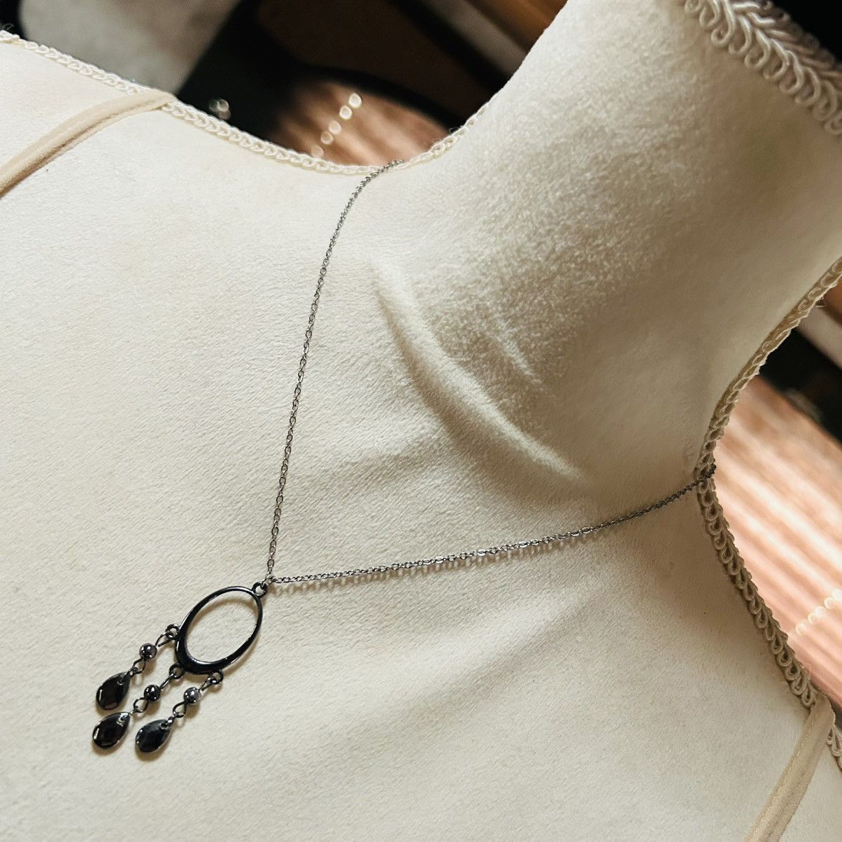 Handmade Handcrafted chrome tone faceted dangle pendant necklace Size ONE SIZE - 1 Thumbnail