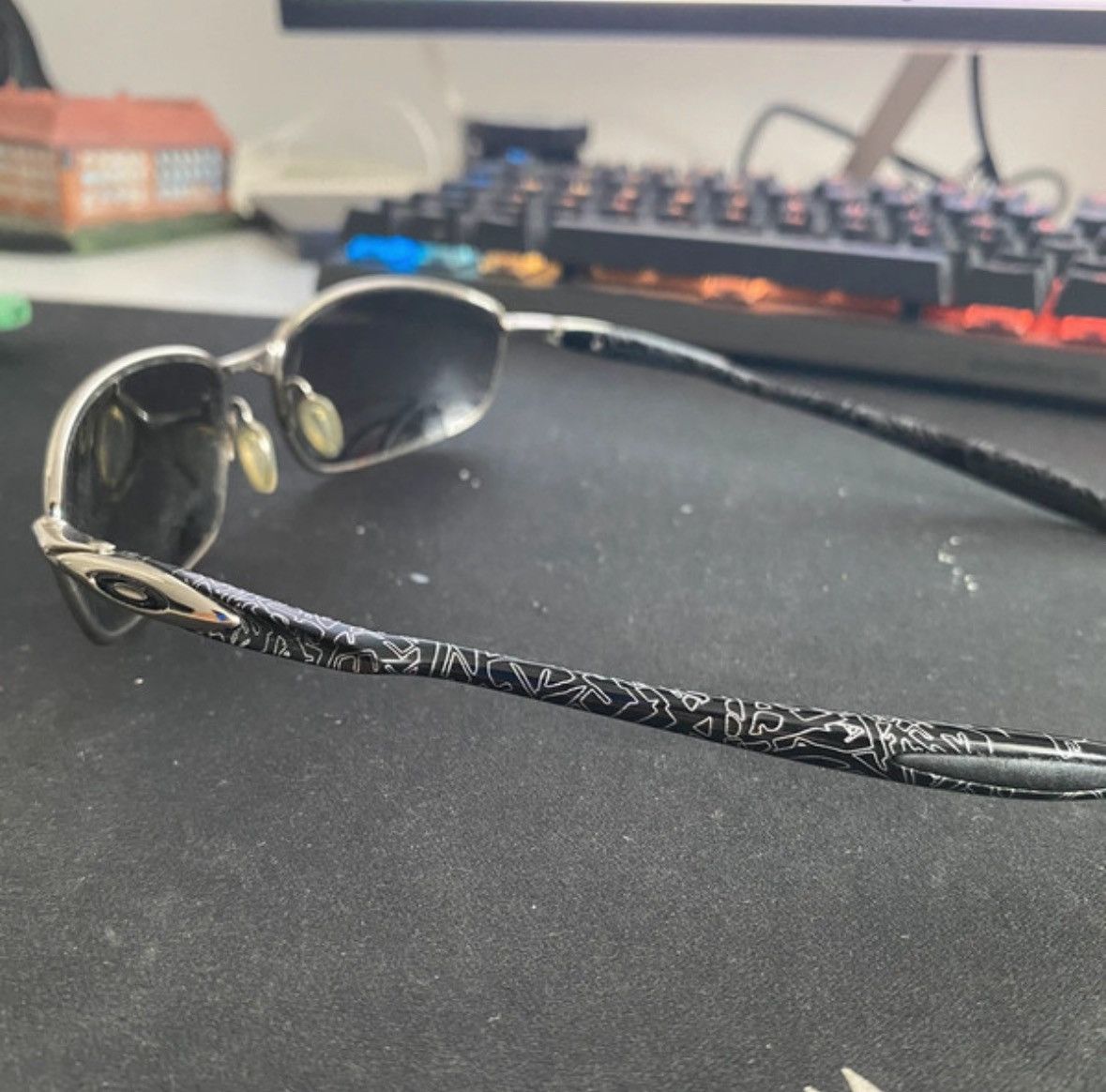 Oakley Vintage Oakley shades Size 38 - 3 Thumbnail