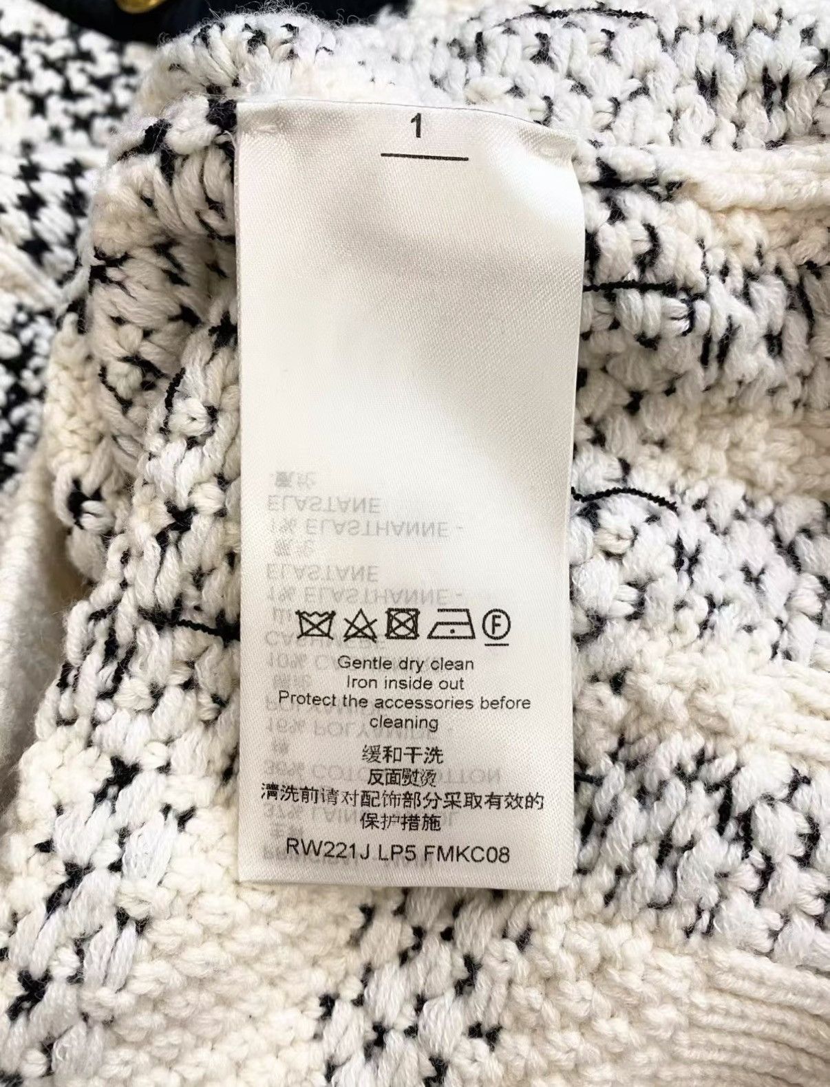 Louis Vuitton Louis Vuitton Plaid Knit Cardigan with Gold Buttons J33 Size S / US 4 / IT 40 - 6 Thumbnail