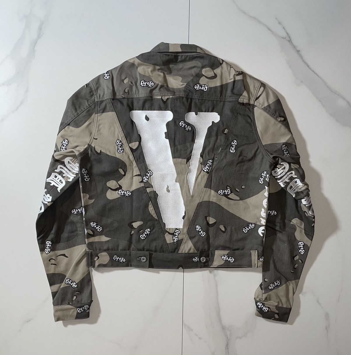 Vlone Unreleased Vlone Dice Camo Embroidered Denim Jacket Medium Size US M / EU 48-50 / 2 - 2 Thumbnail