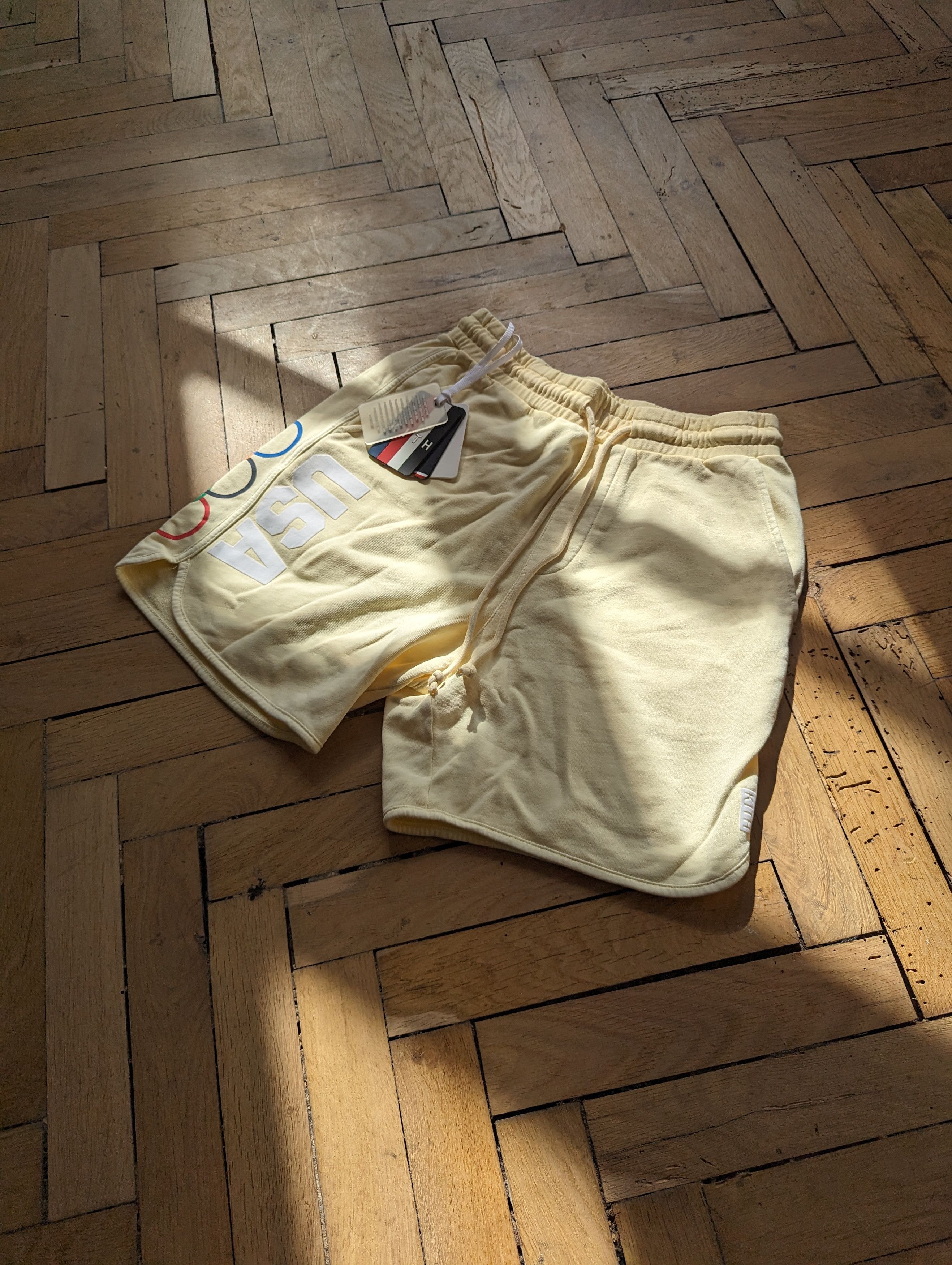 Kith Short Kith usa 5 rings yellow spirited Size US 28 / EU 44 - 1 Thumbnail