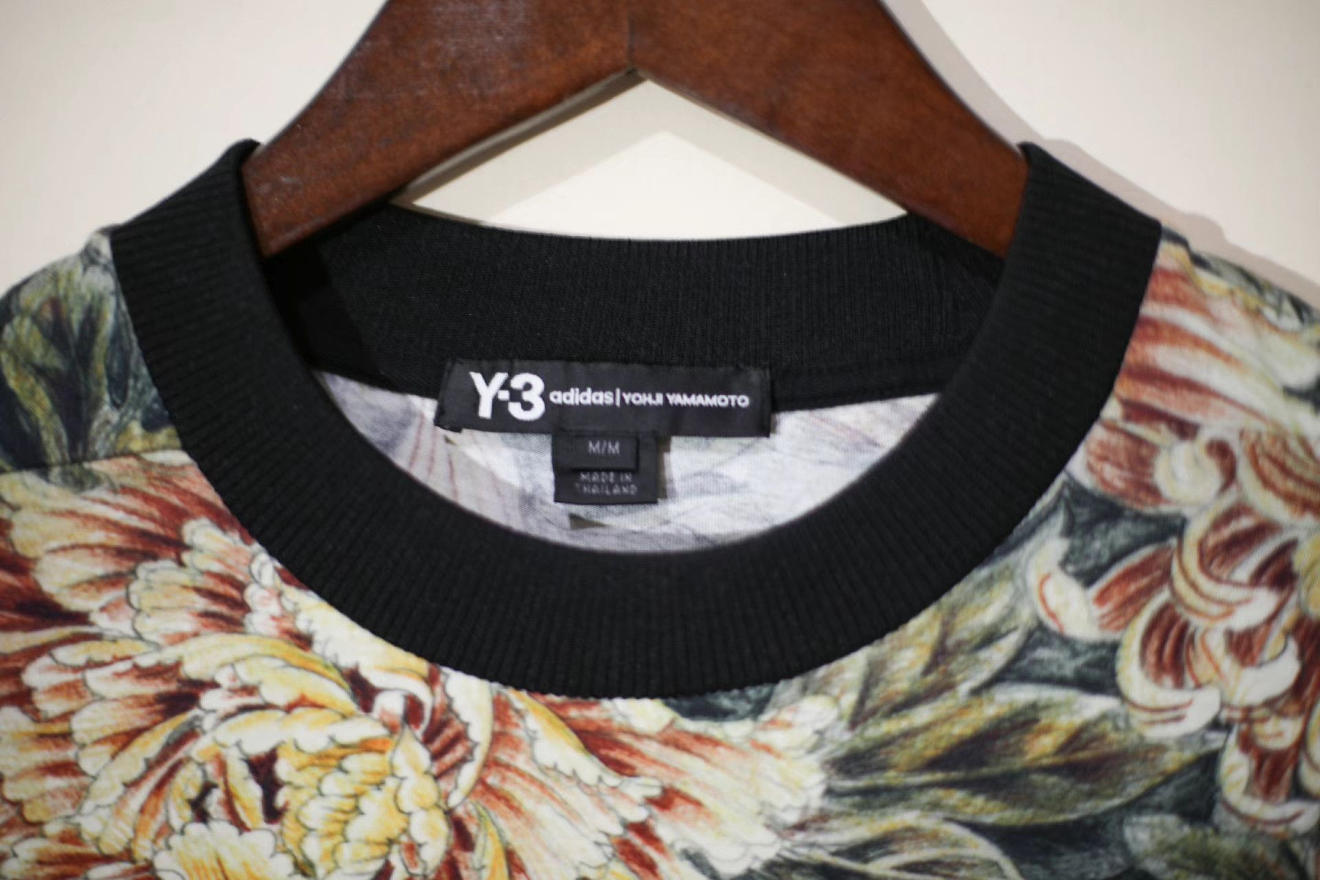 Y-3 Y-3 Short Sleeve Tee with Illustrated Floral Print K10 Size US M / EU 48-50 / 2 - 4 Thumbnail