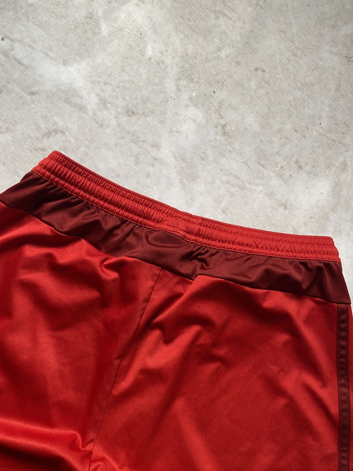 Adidas × Vintage Vintage Adidas F.C Bayern Munchen Away Football shorts Size US 30 / EU 46 - 5 Thumbnail