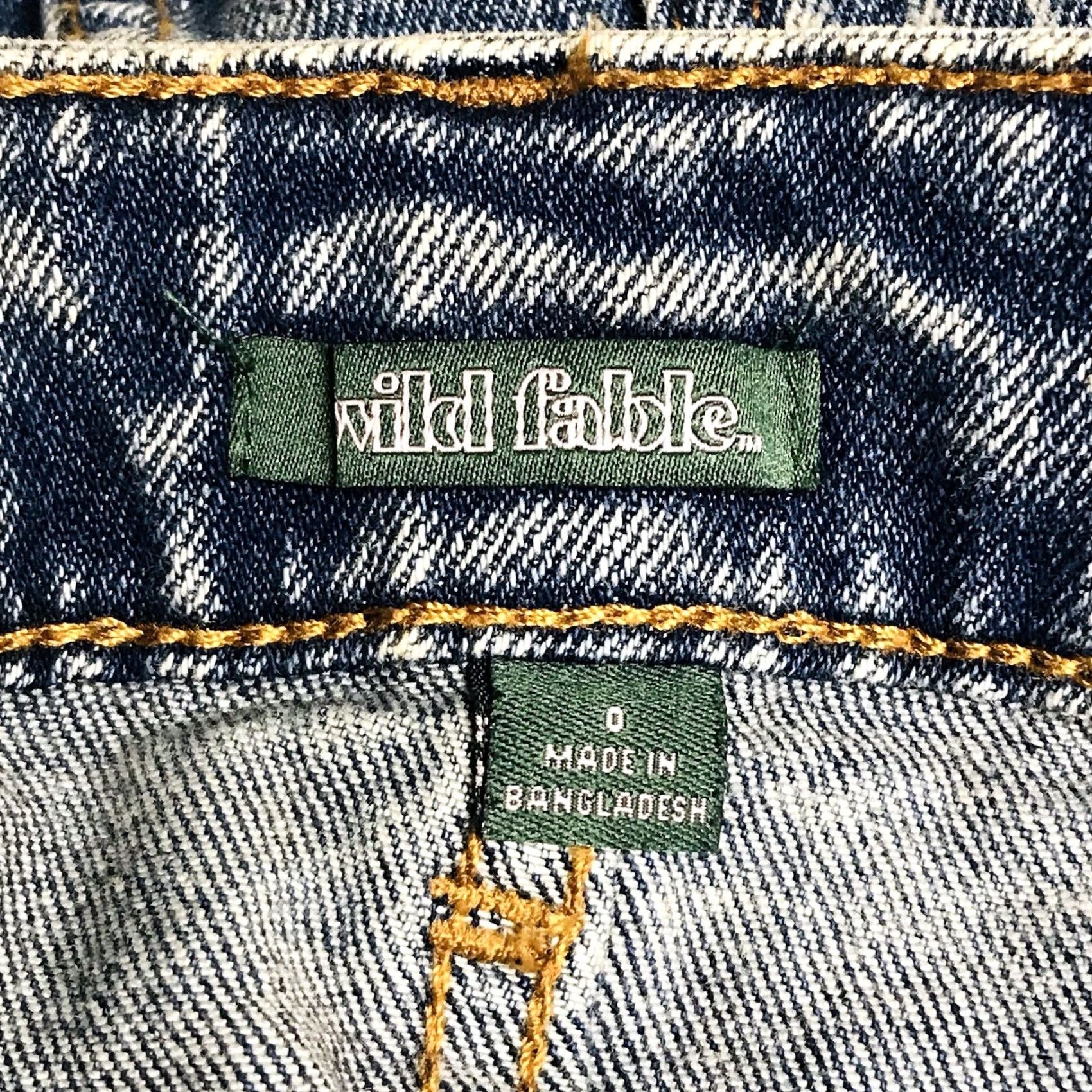 Vintage Wild Fable Skirt Women Mini Denim Distressed Stretch Asymmetrical Blue 0 Button Zipper Frayed 5-Pocket 90s Hipster Casual Size 25" / US 0 / IT 36 - 3 Thumbnail