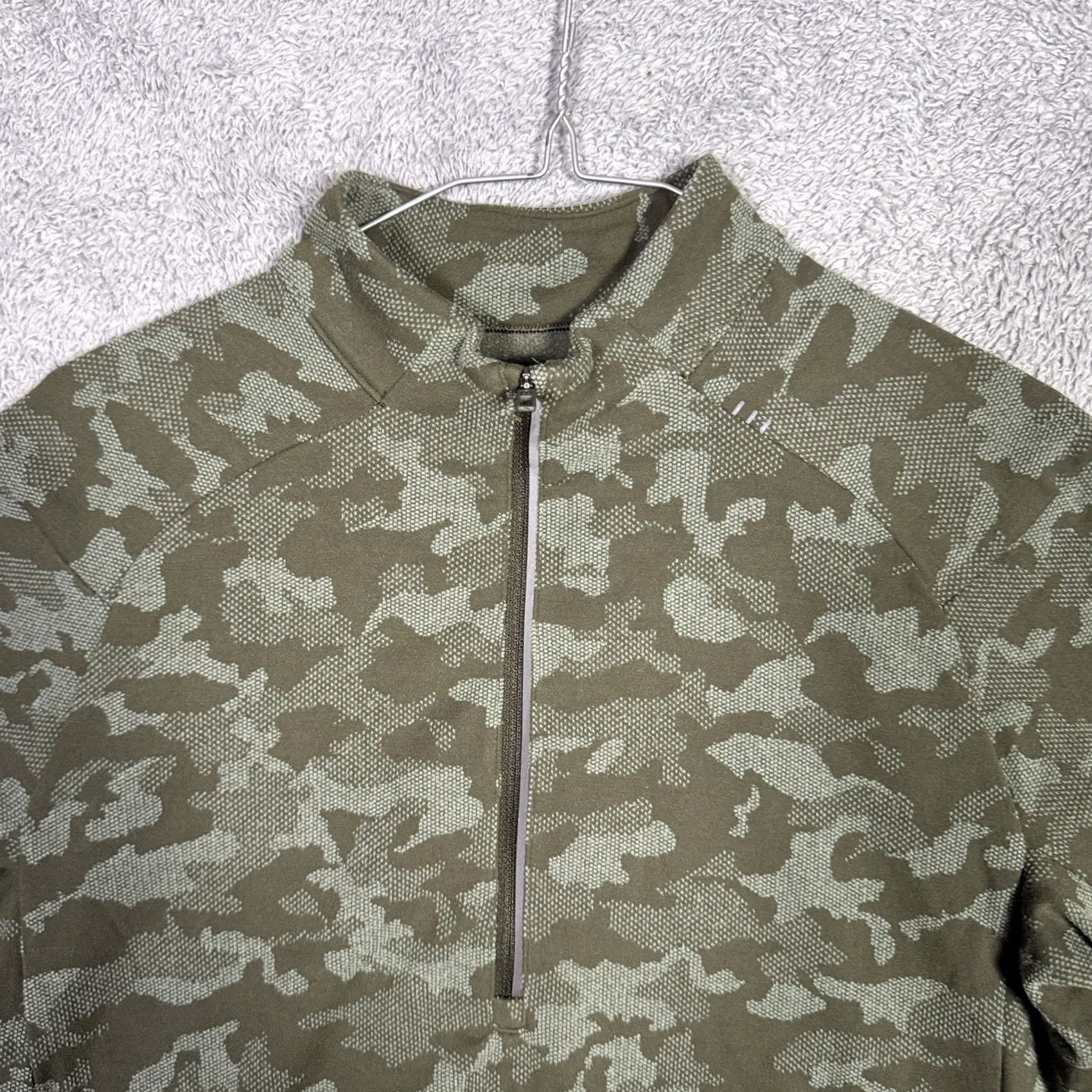 Lululemon Lululemon Jacket Mens L Green Surge Warm Zip Jacquard Pullover Camo LM3CGCS Size US L / EU 52-54 / 3 - 4 Thumbnail