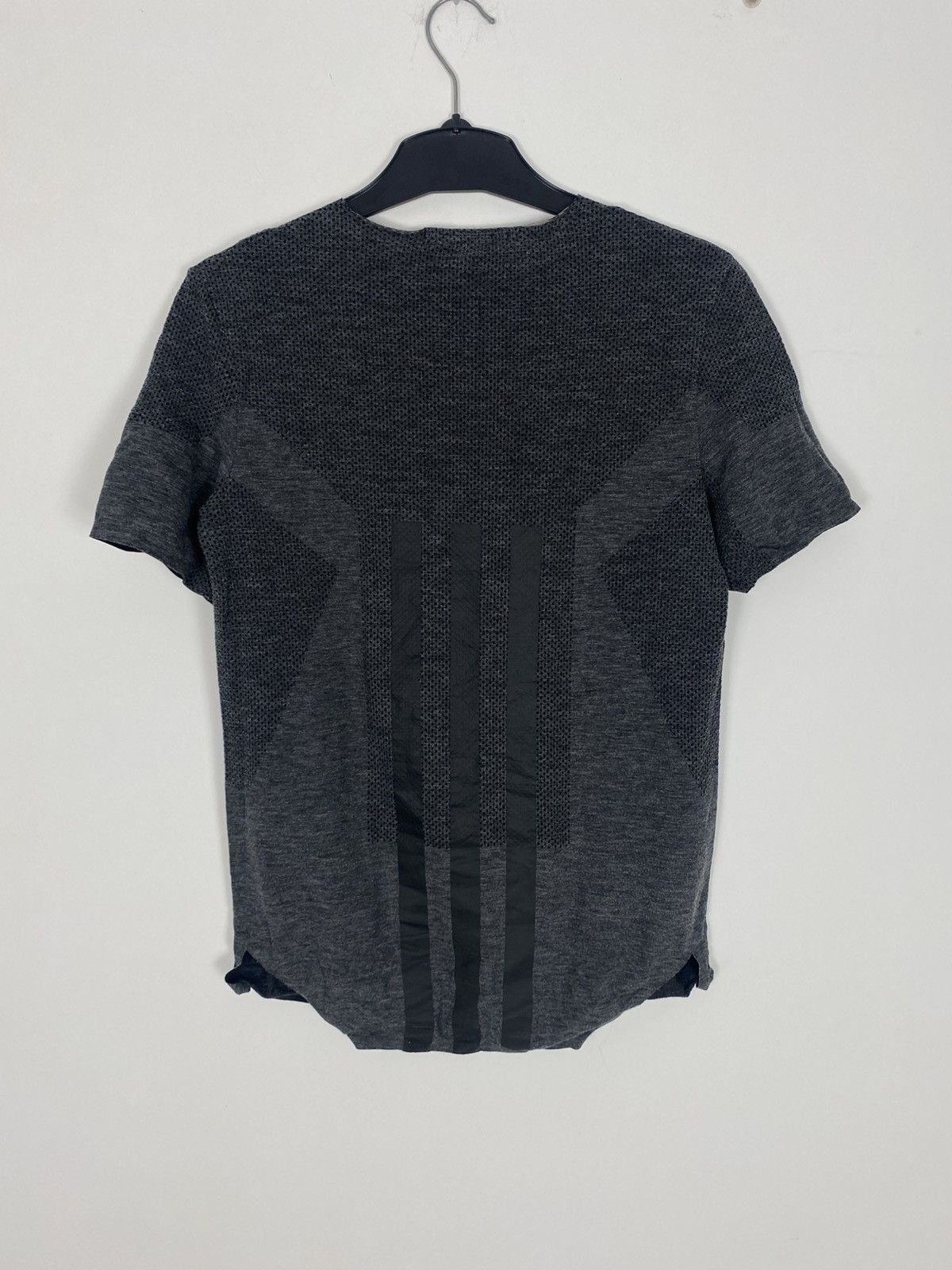 Yohji Yamamoto Y-3 Yohji Yamamoto x Adidas Archive Asymmetrical Top Tee Size US M / EU 48-50 / 2 - 2 Thumbnail