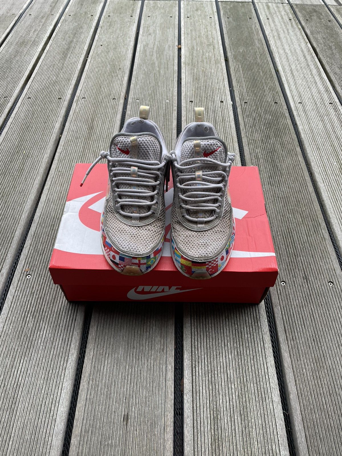 Nike Nike Spiridon “Flag” (2018) Size US 9 / EU 42 - 4 Thumbnail