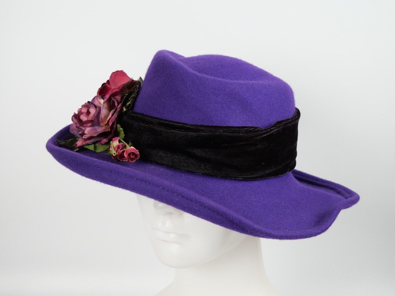 Vintage Vintage Purple Felted Wool Hat With Flowers Made in USA Size ONE SIZE - 5 Thumbnail