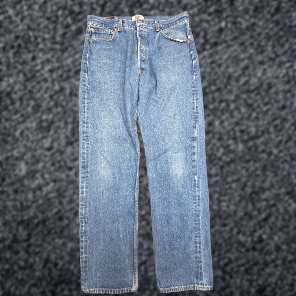 Levi's VINTAGE Levi’s 501 Jeans Mens 32 Blue Distressed Y2K Size US 32 / EU 48 - 1 Thumbnail