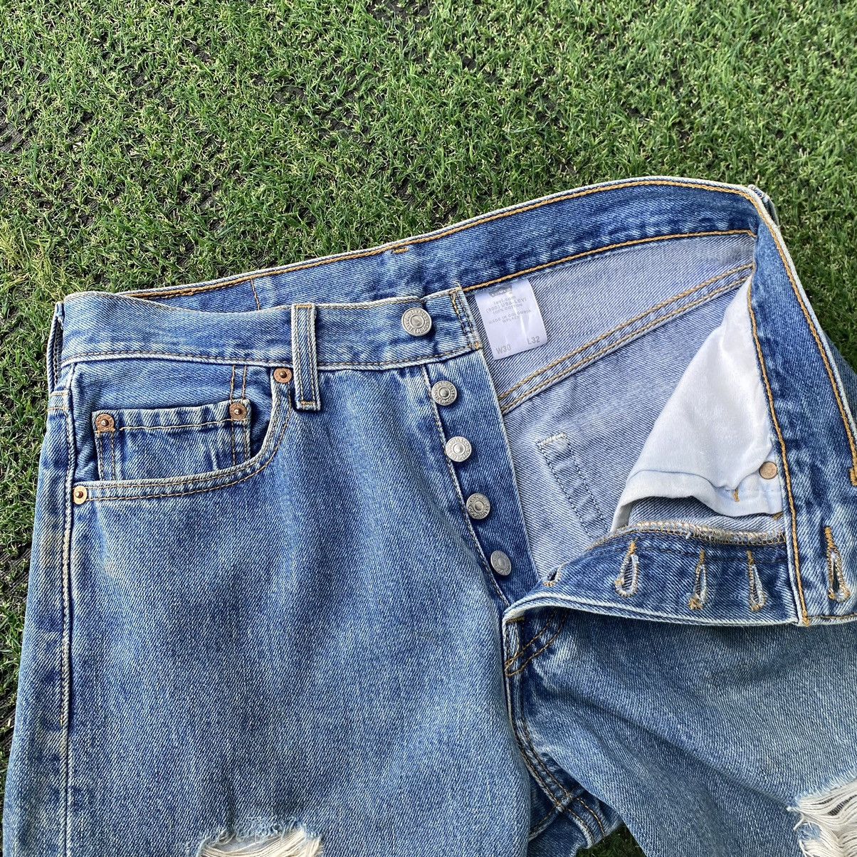 Levi's Thrashed Distressed Vintage Levis 501 ERD GRUNGE JEANS Size US 30 / EU 46 - 4 Thumbnail