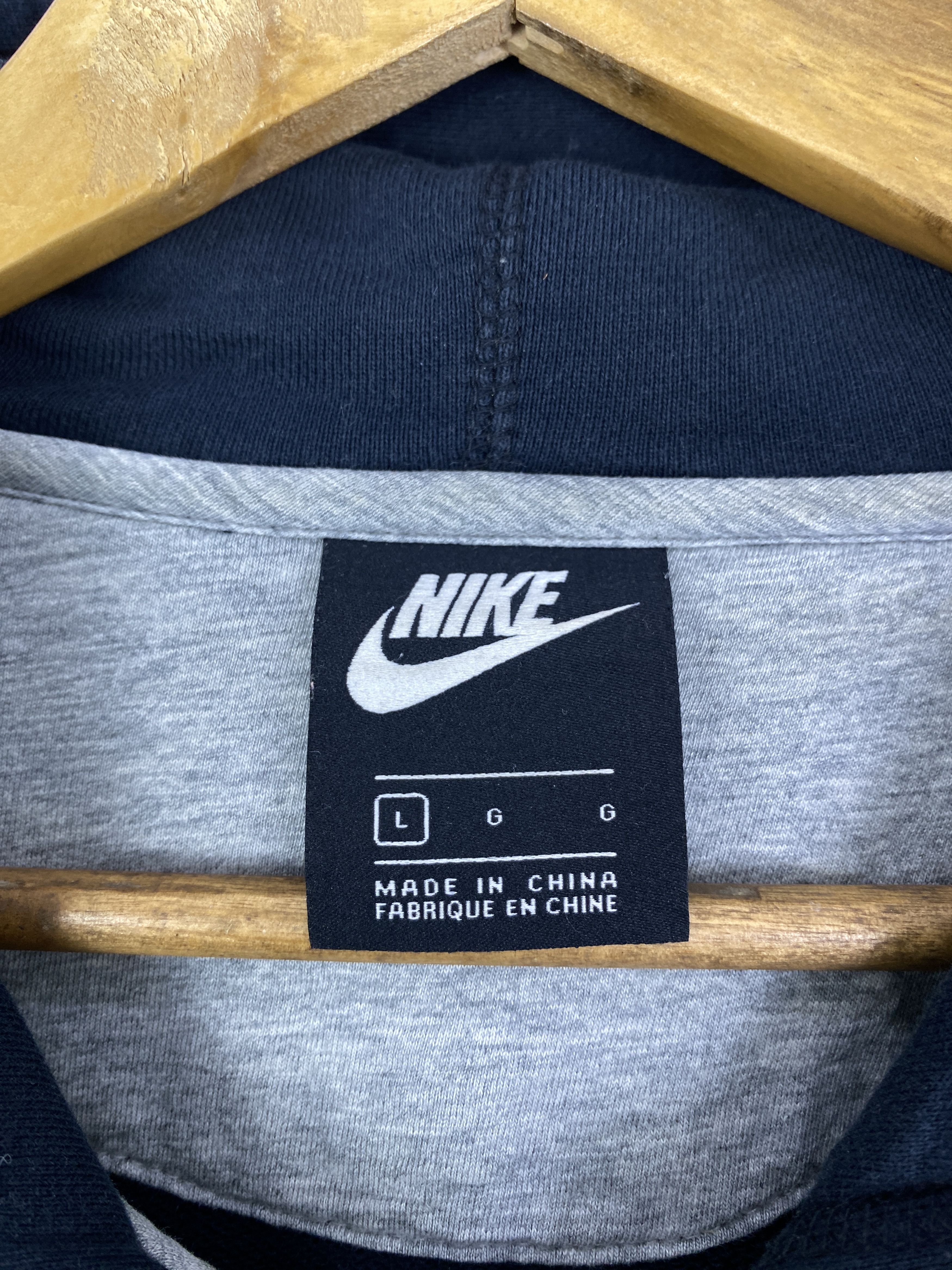 Nike Vintage Nike Zipper Up Hoodie SH0231 Size US L / EU 52-54 / 3 - 5 Thumbnail
