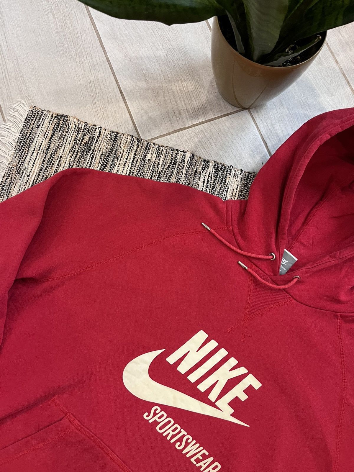 Nike × Vintage Vintage Nike Sportswear Hoodie red blank logo sweatshirt Size US L / EU 52-54 / 3 - 4 Thumbnail